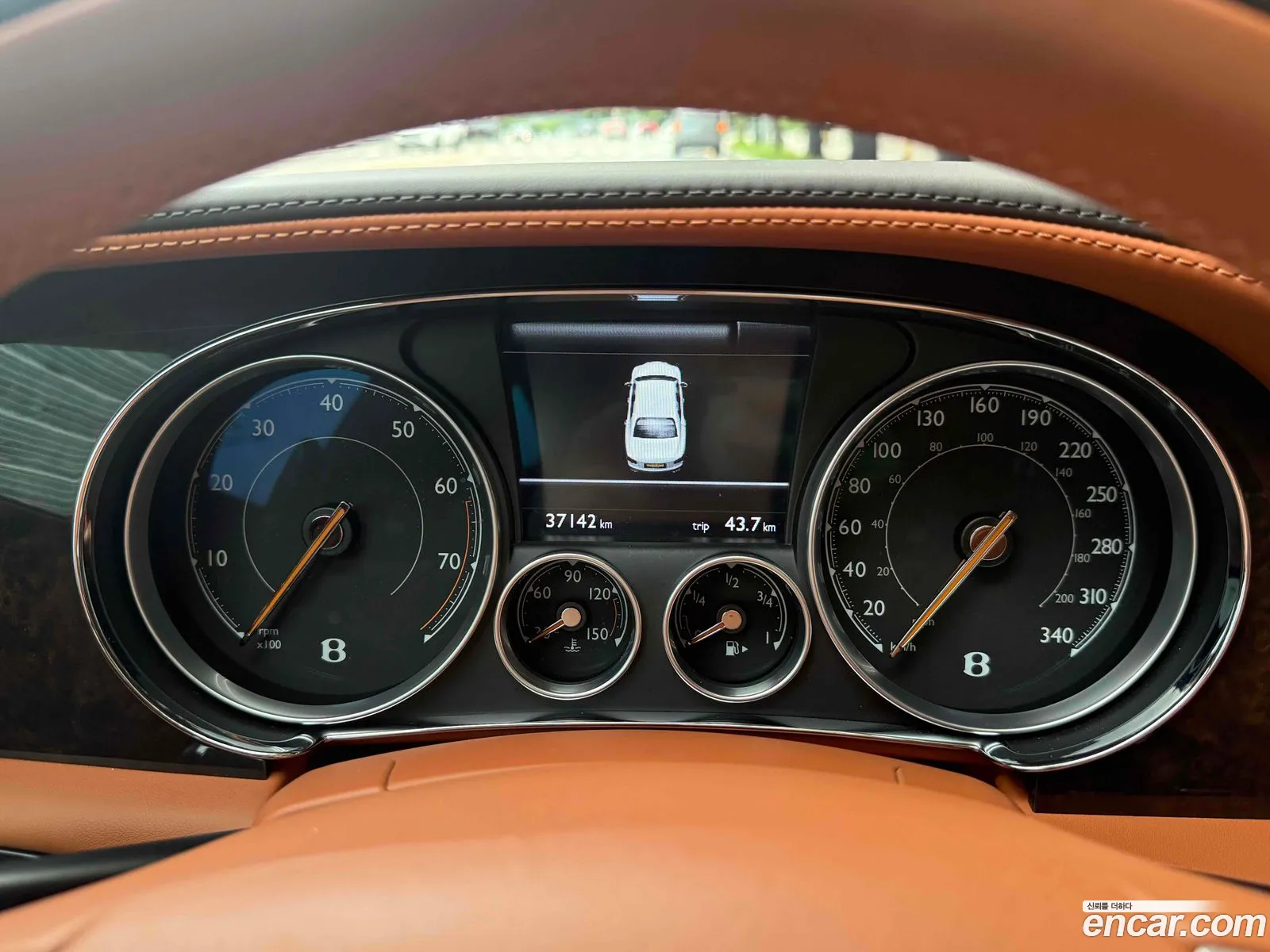 Bentley Flying Spur 2018 — 7