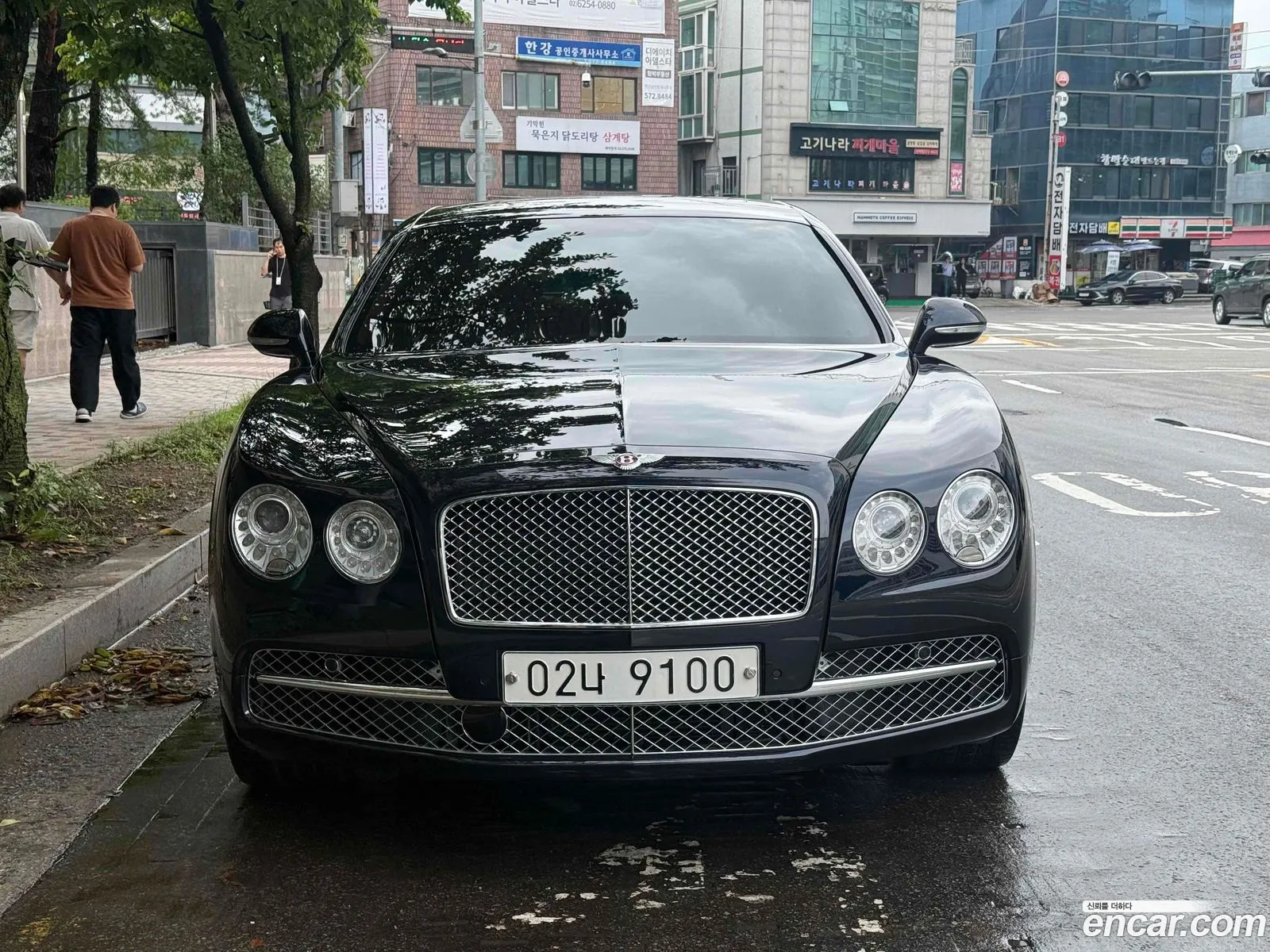 Bentley Flying Spur 2018 — 11