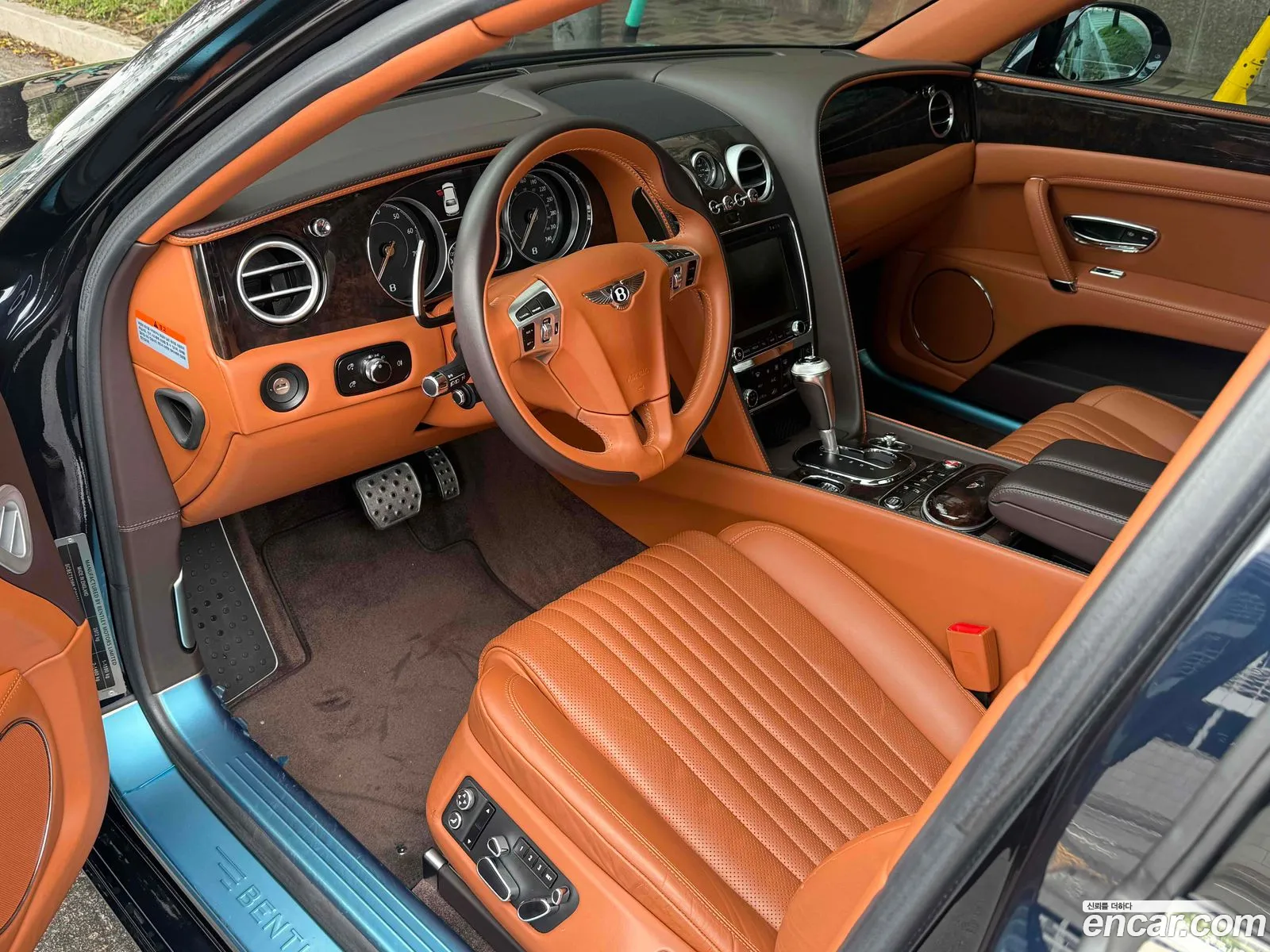 Bentley Flying Spur 2018 — 19