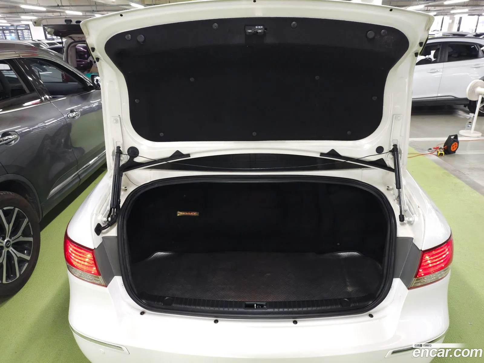 Hyundai NF Sonata Transform 2009 — 10