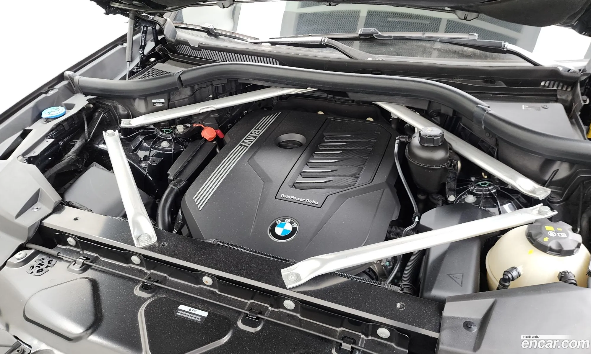 BMW X6 2023 WBACY6103P9R20733 — 12
