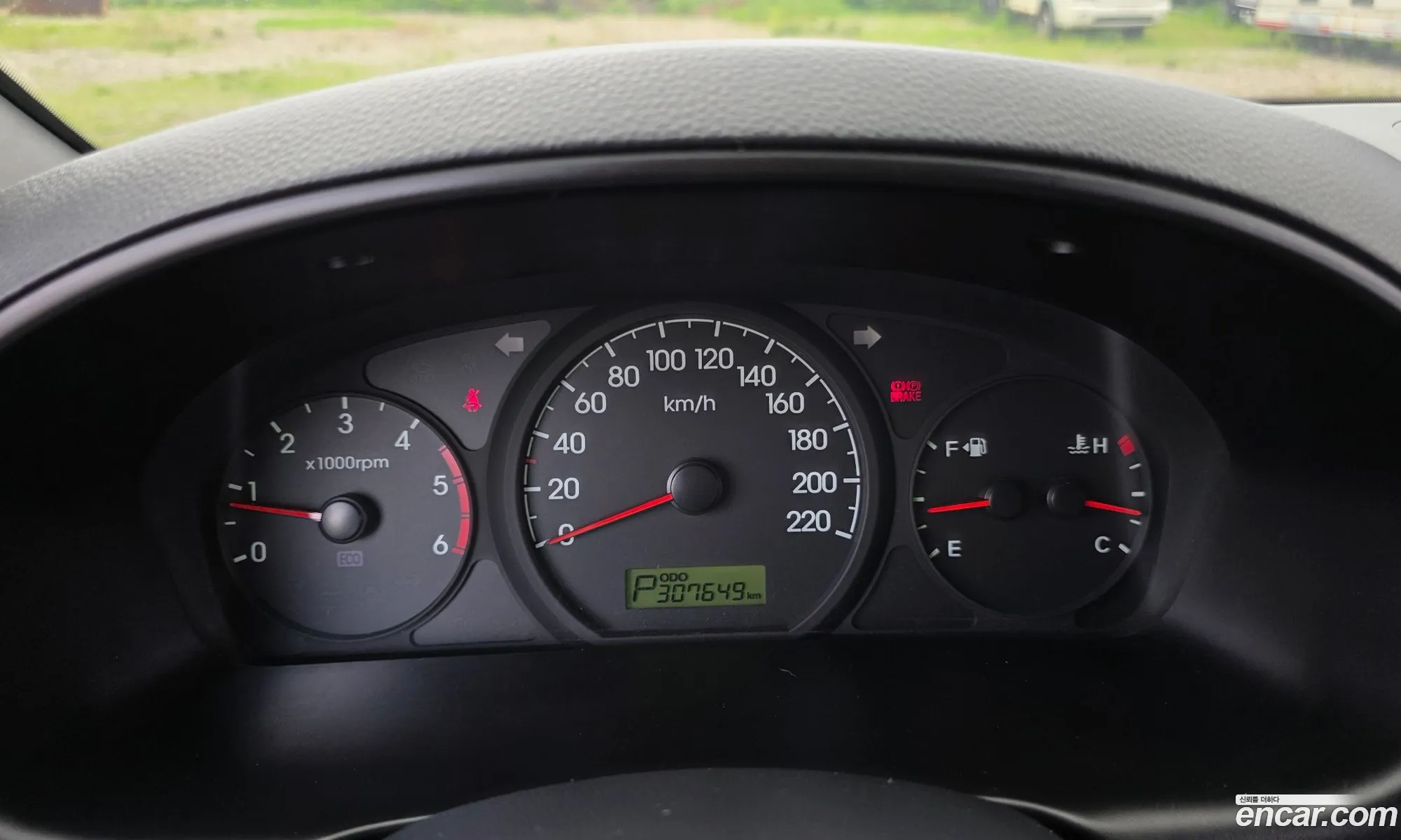 Hyundai Grand Starex 2012 — 29