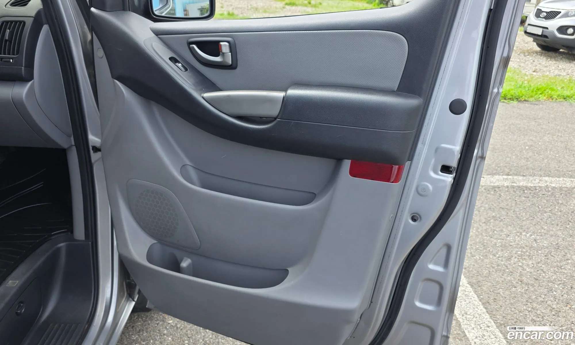 Hyundai Grand Starex 2012 — 30