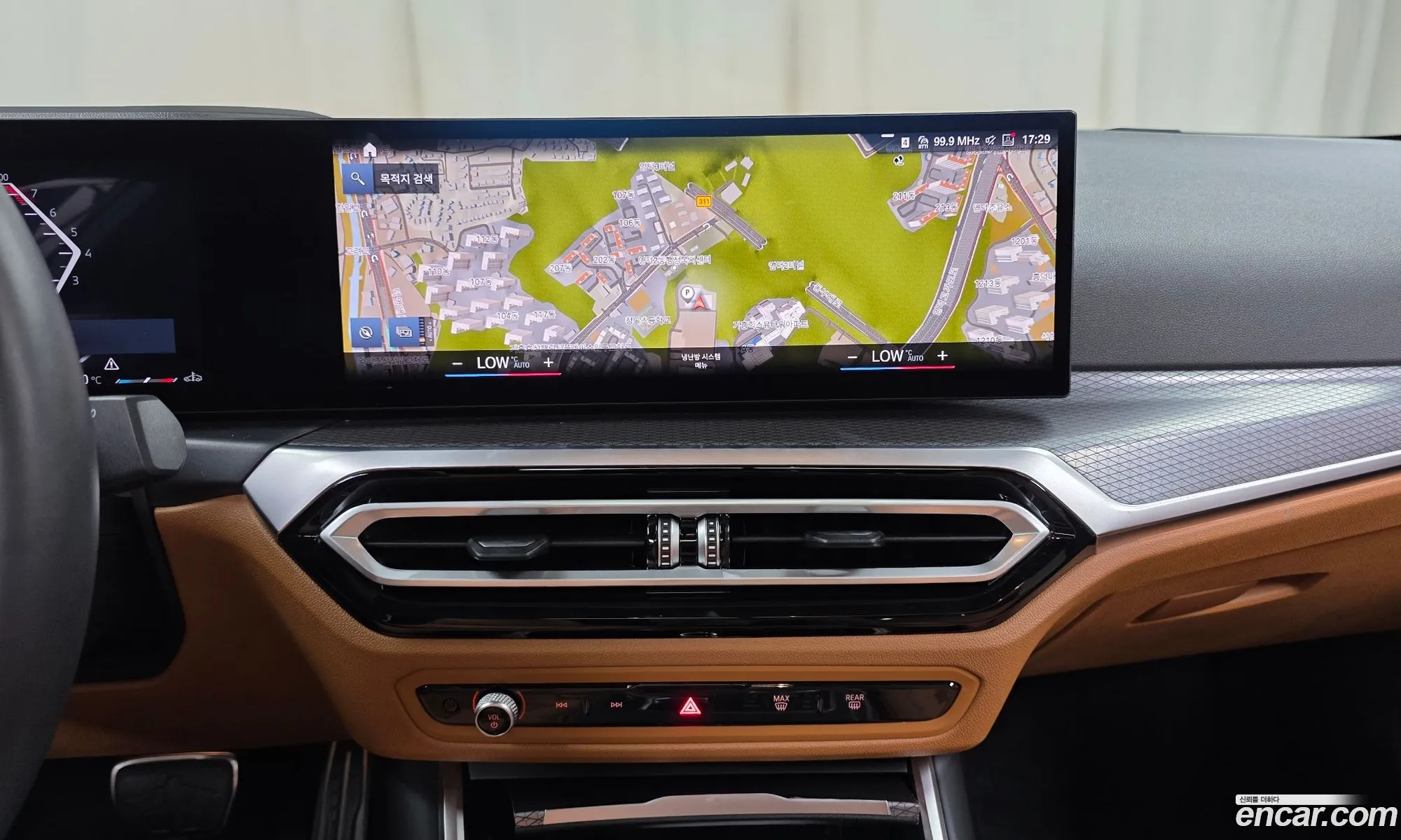 BMW 3 Series 2024 — 21