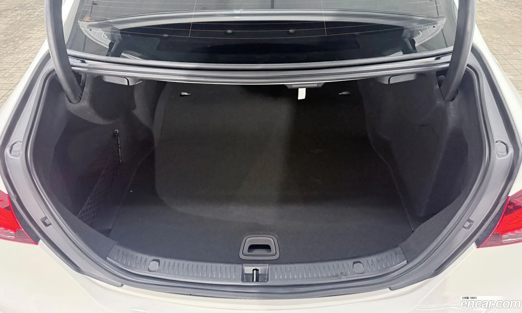 Mercedes-Benz E-Class W213 2023 — 14