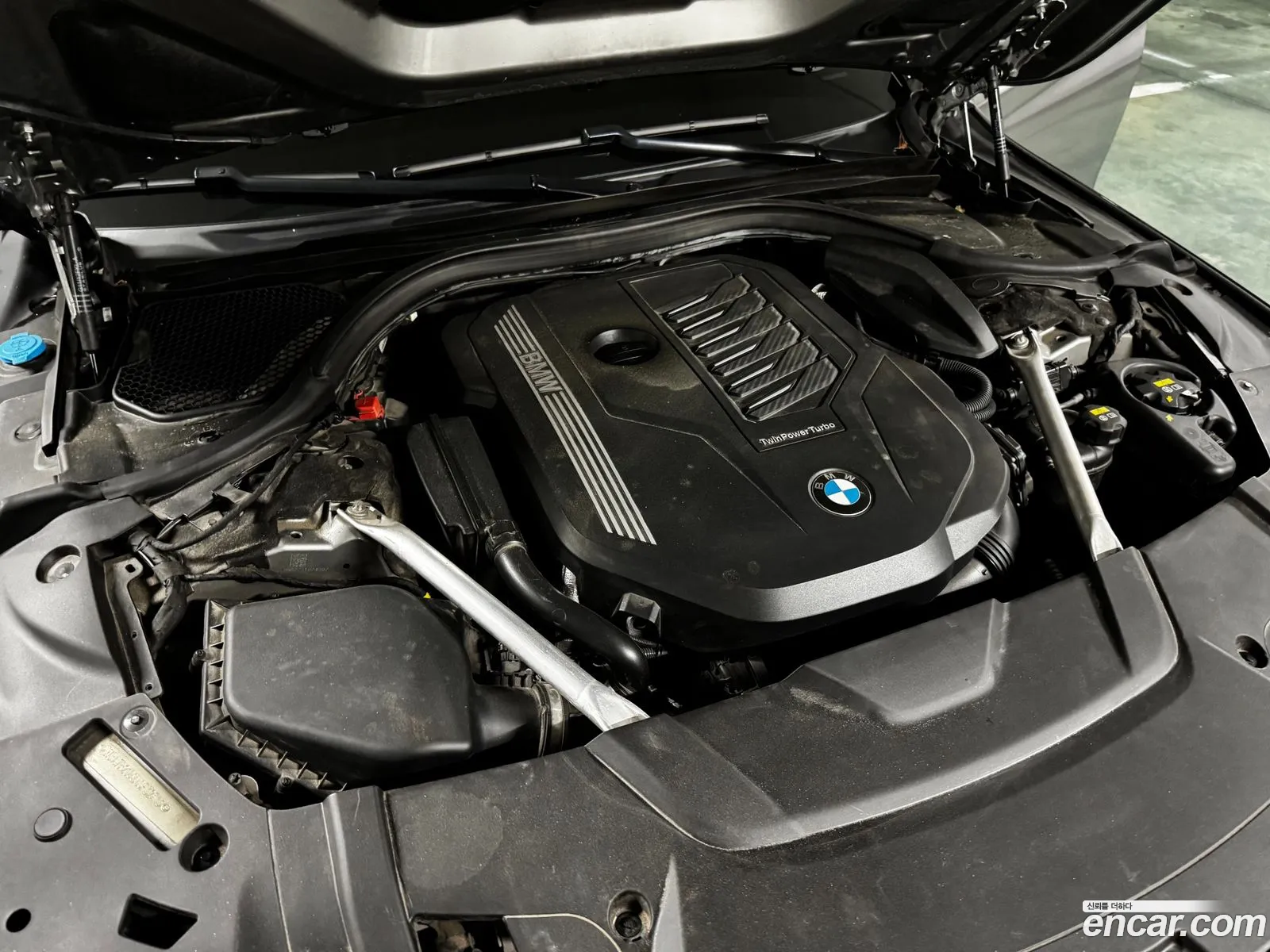 BMW 7 Series 2020 — 8