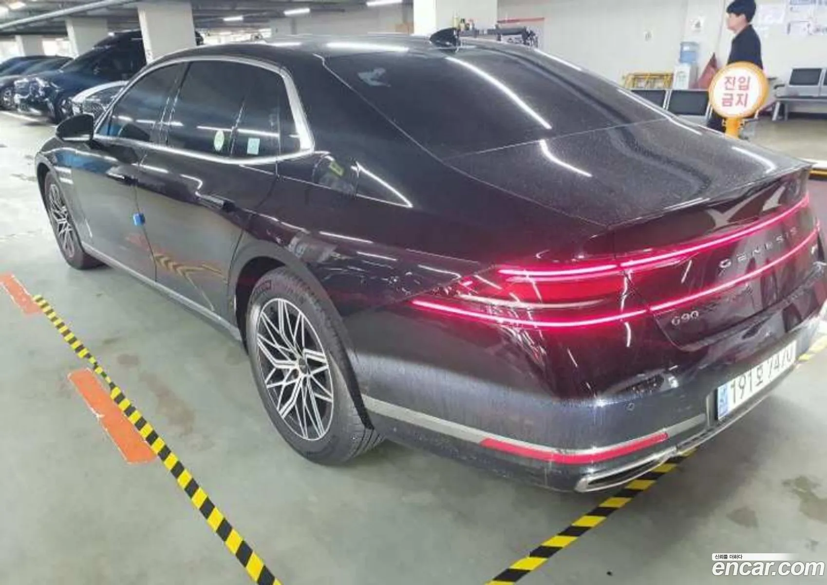 Genesis G90 2023 — 10