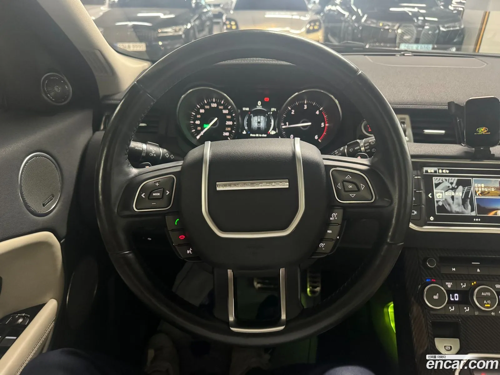 Land Rover Range Rover Evoque 2015 — 2