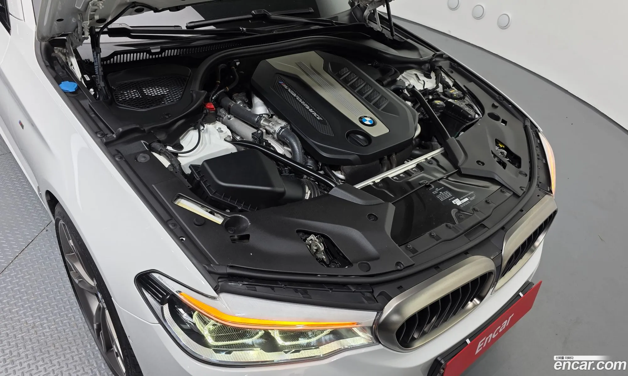 BMW 5 Series 2018 — 11