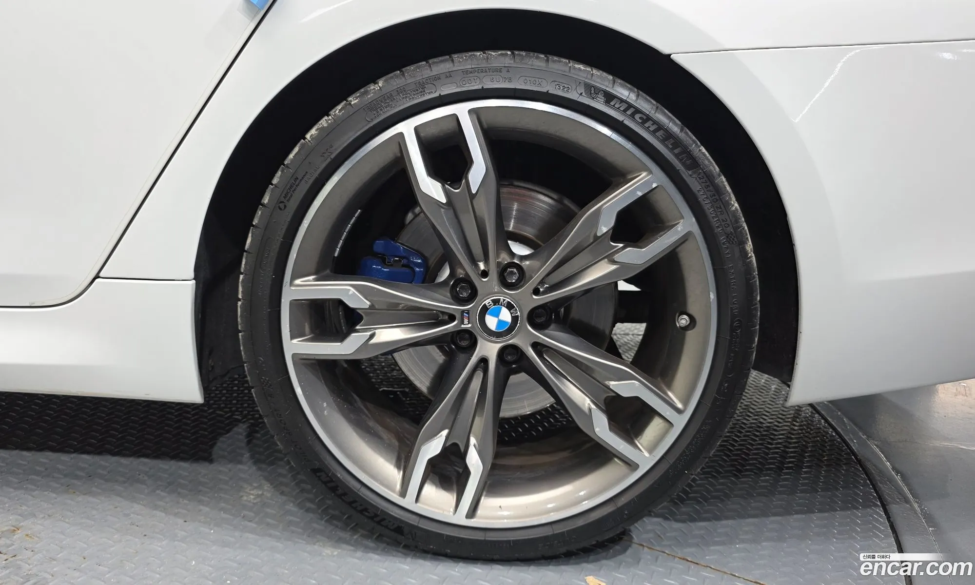 BMW 5 Series 2018 — 33