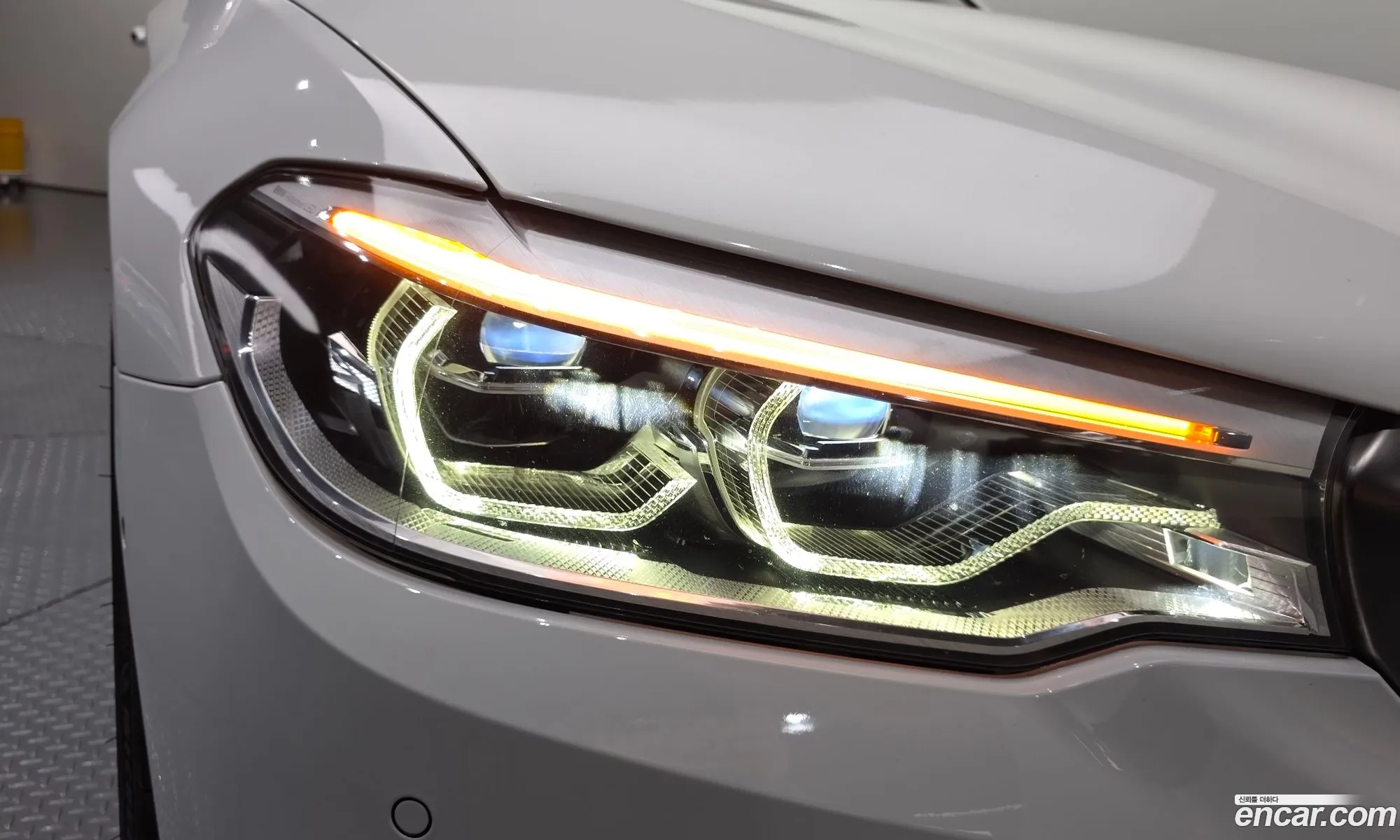 BMW 5 Series 2018 — 12