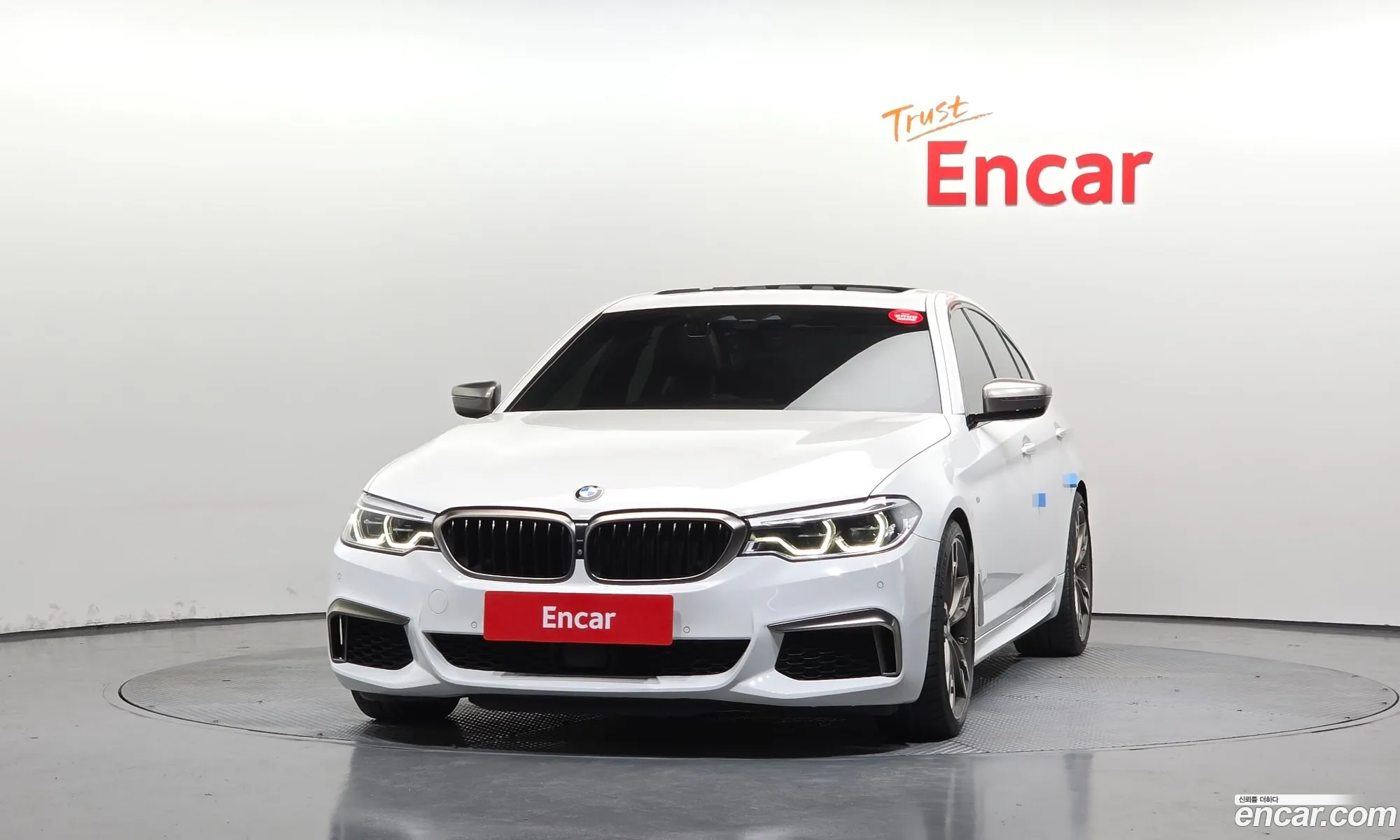 BMW 5 Series 2018 — 17