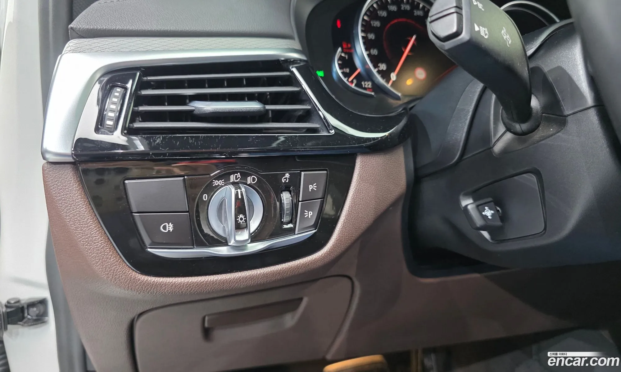 BMW 5 Series 2018 — 31