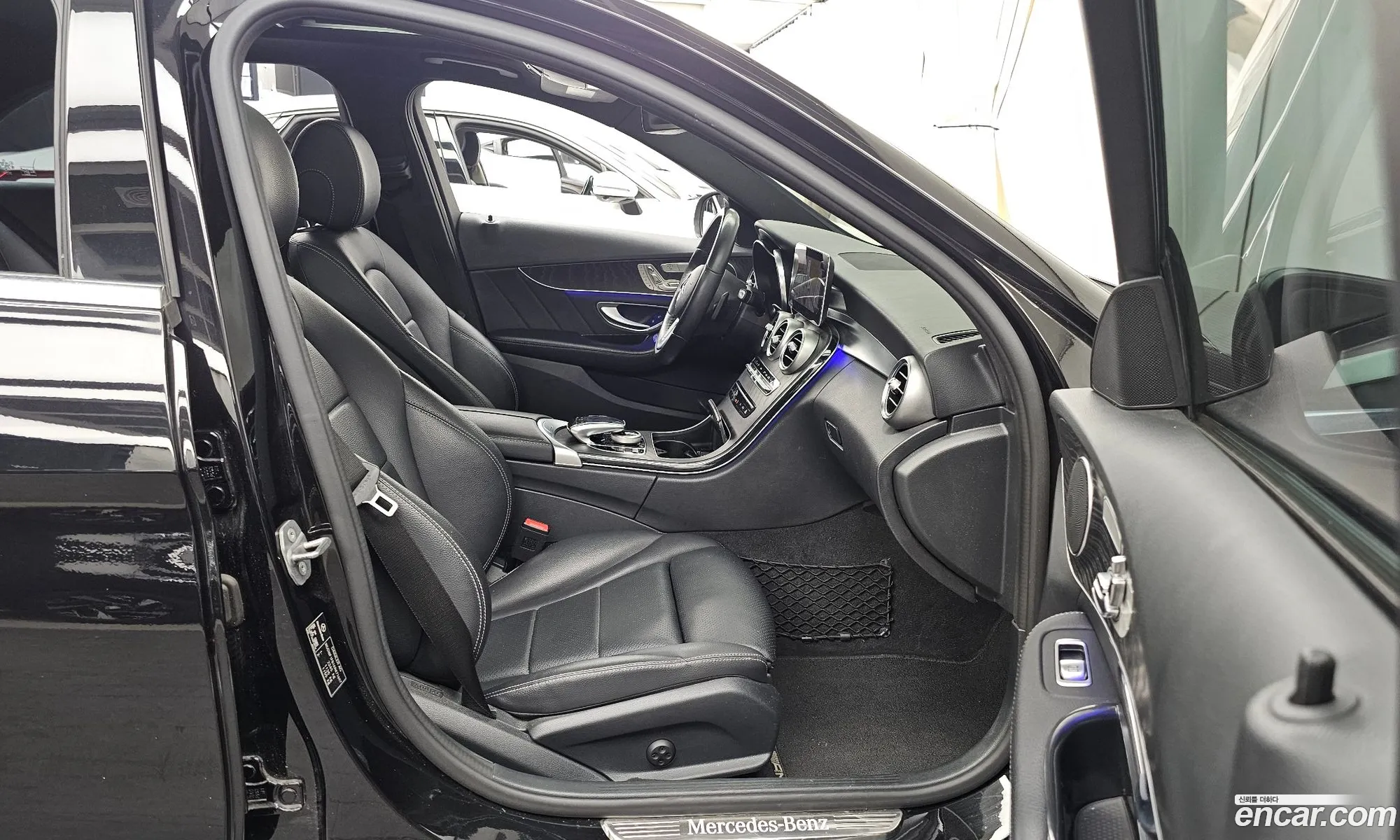 Mercedes-Benz C-Class W205 2019 — 25