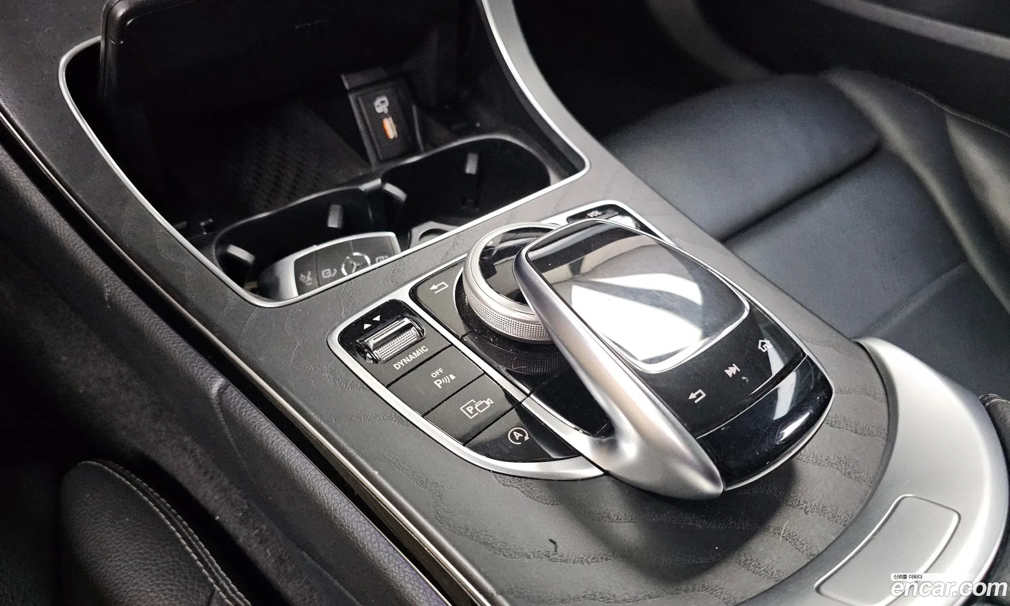Mercedes-Benz C-Class W205 2019 — 23