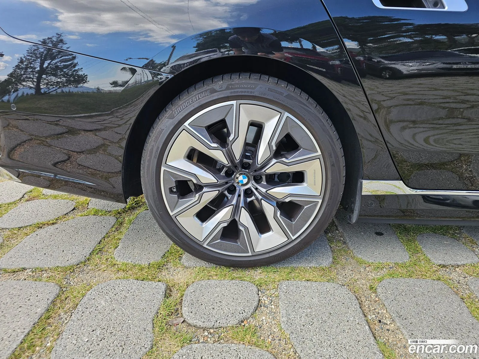 BMW i7 2024 — 14