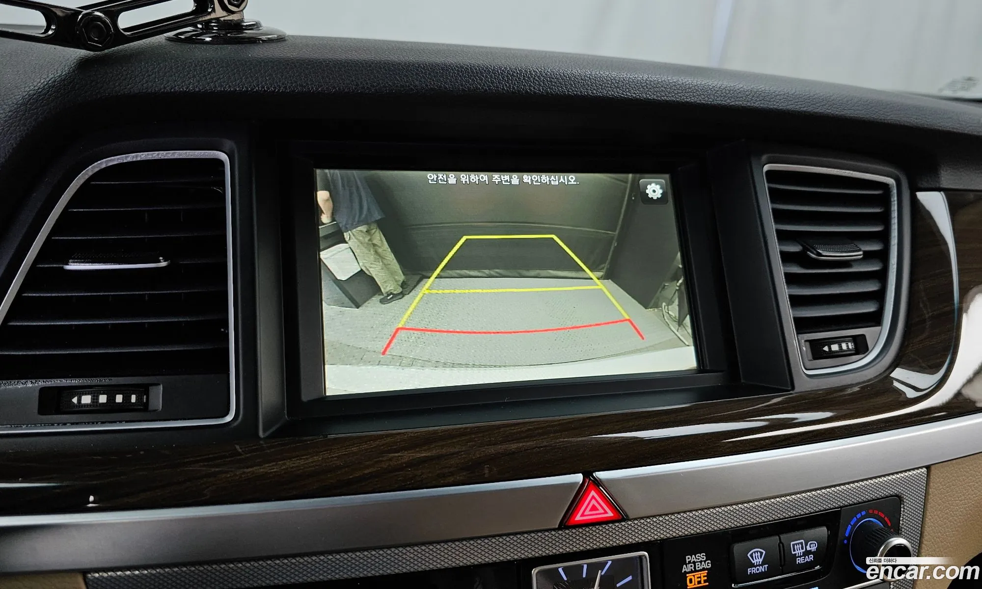 Genesis G80 2018 KMHGL412DJU279406 — 16