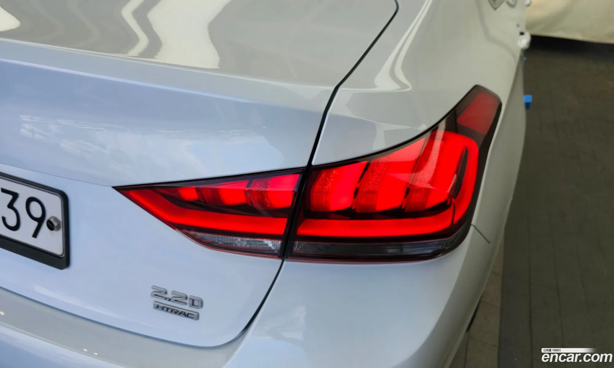 Genesis G80 2018 KMHGL412DJU279406 — 27