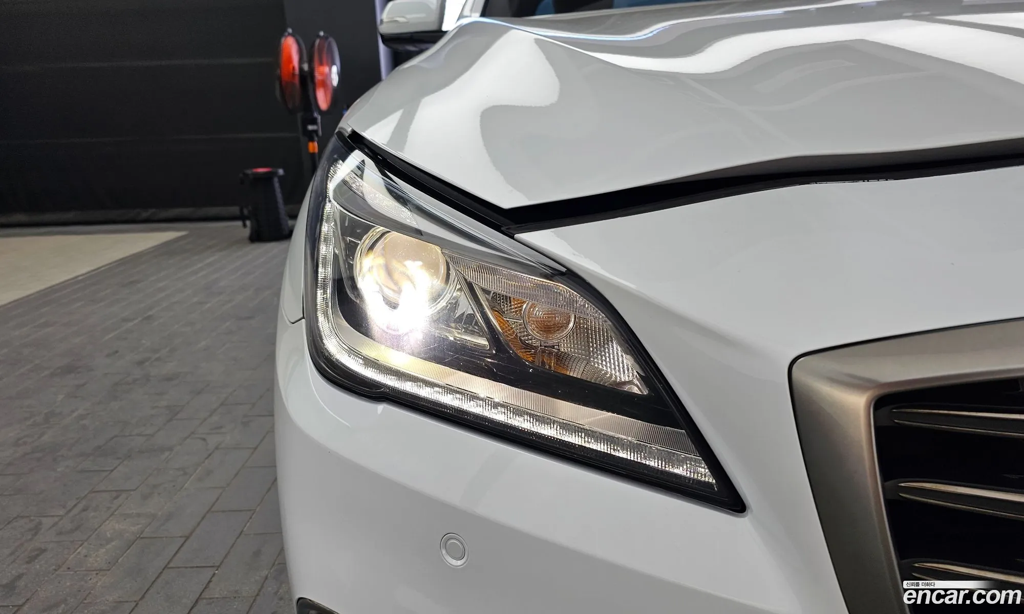 Genesis G80 2018 KMHGL412DJU279406 — 26