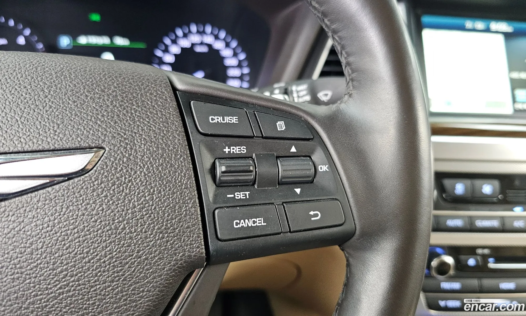 Genesis G80 2018 KMHGL412DJU279406 — 2