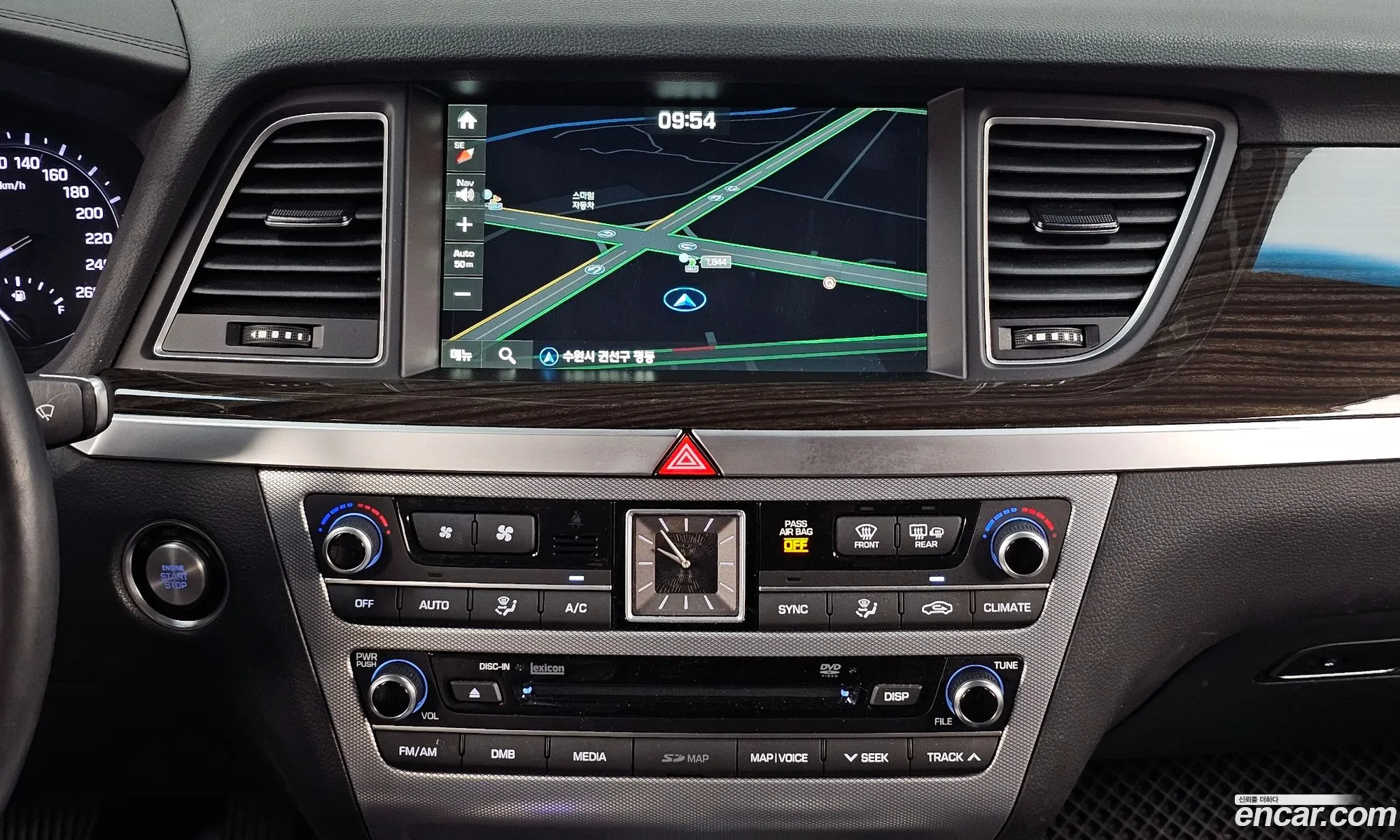 Genesis G80 2017 KMHGM41DBHU232088 — 17