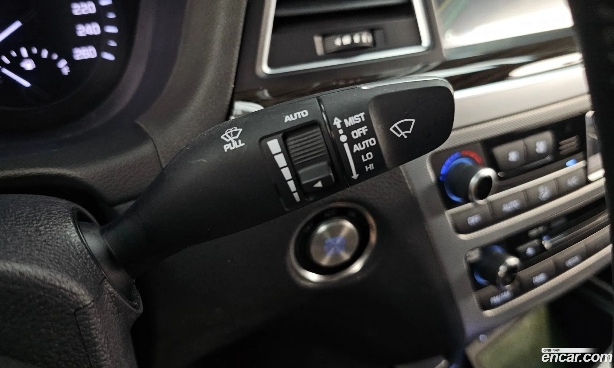 Genesis G80 2017 KMHGM41DBHU232088 — 26