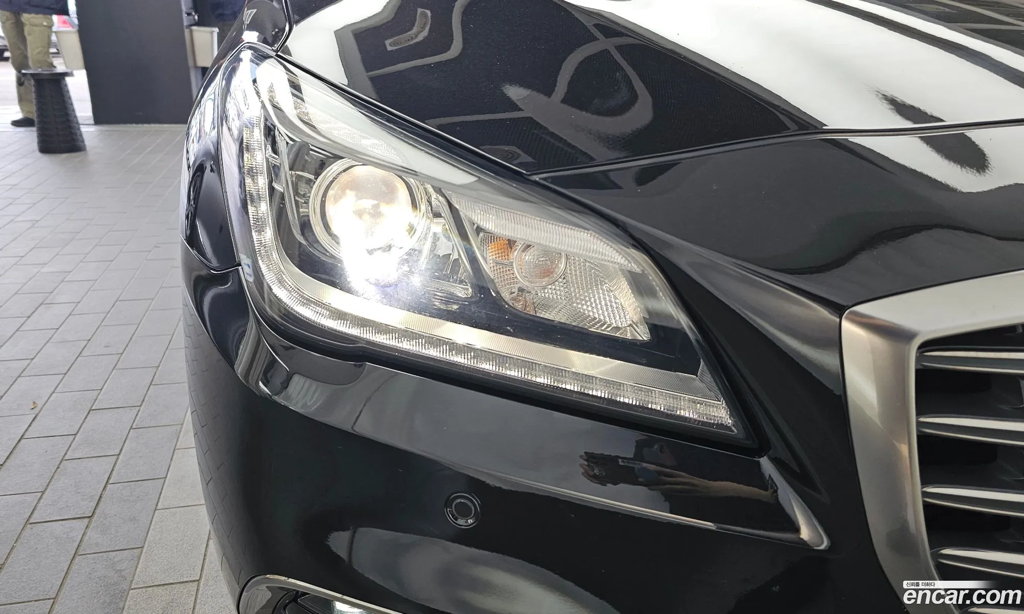 Genesis G80 2017 KMHGM41DBHU232088 — 8