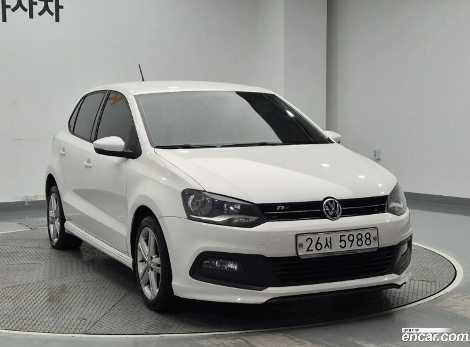 Volkswagen Polo 2014 — 13