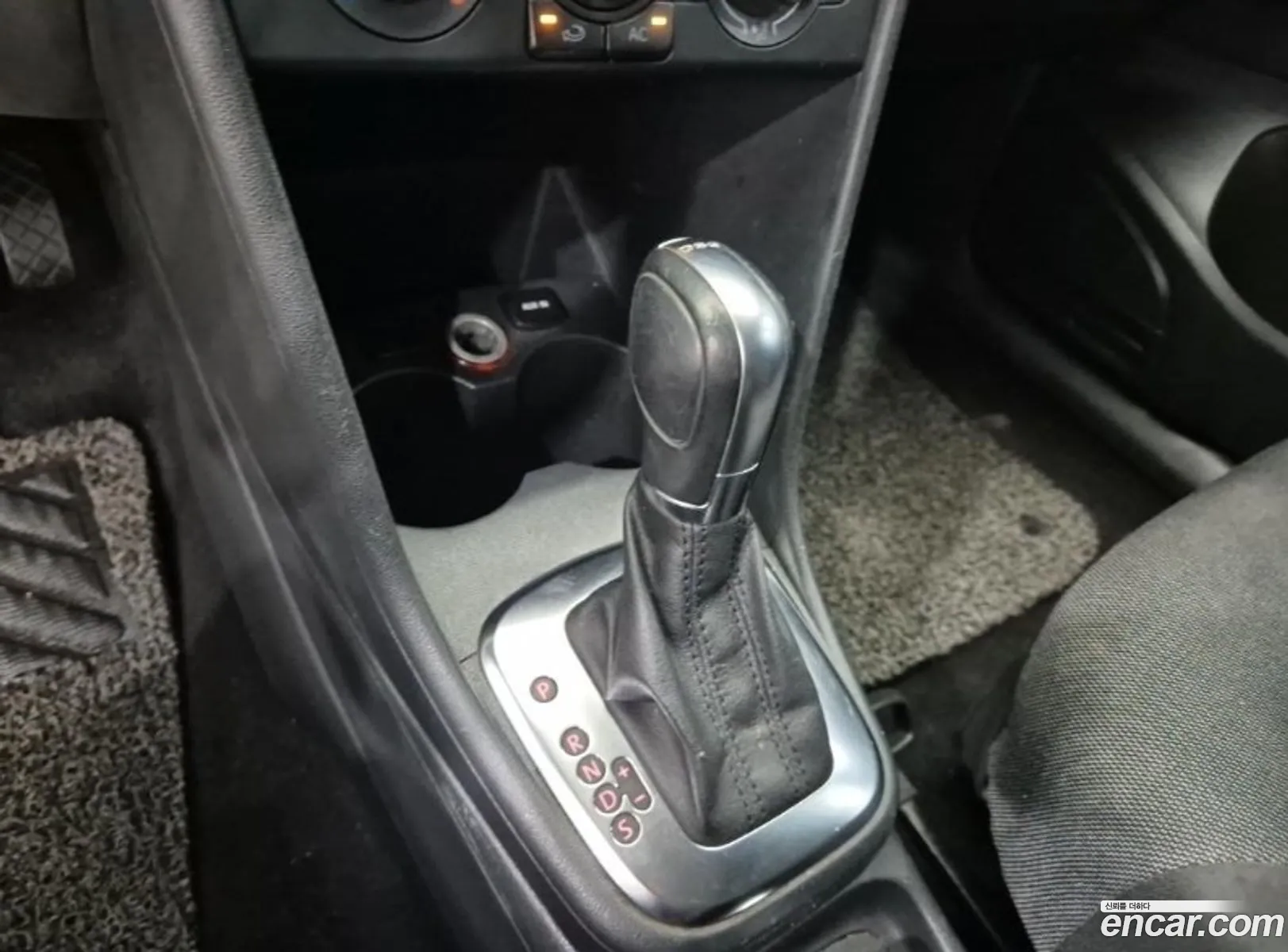 Volkswagen Polo 2014 — 11