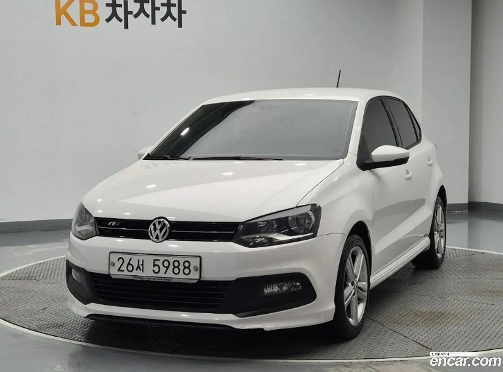 Volkswagen Polo 2014 — 18
