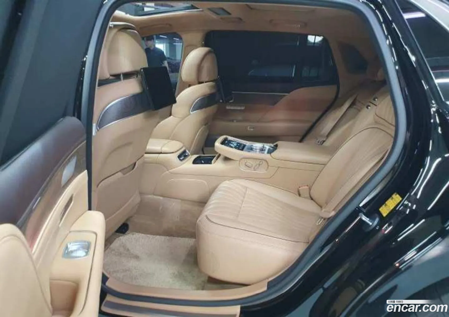 Genesis G90 2024 — 10