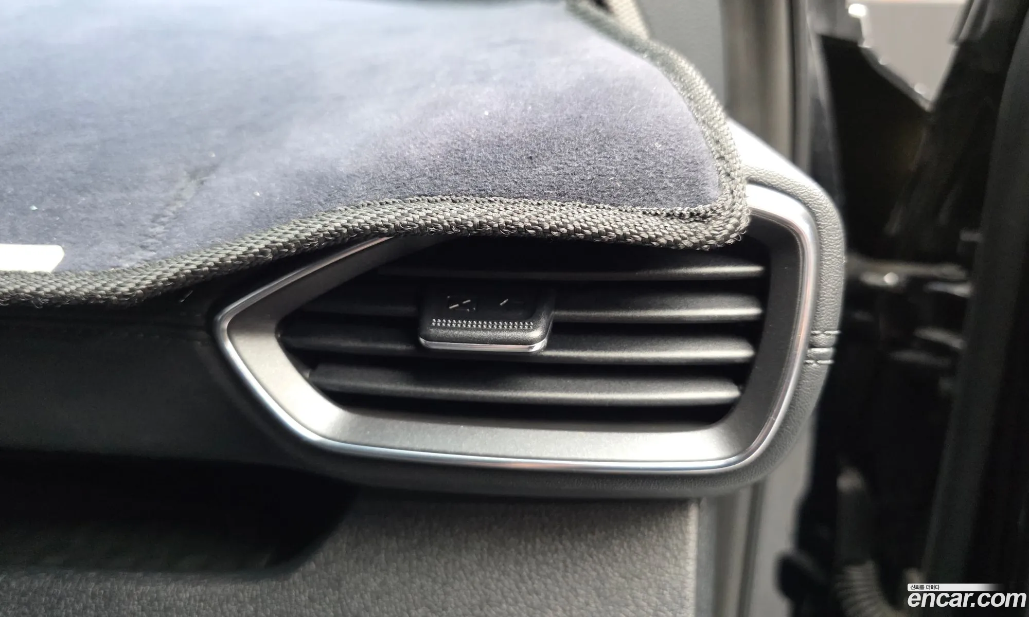 Hyundai Santa Fe TM 2019 KMHS281ABKU170111 — 28