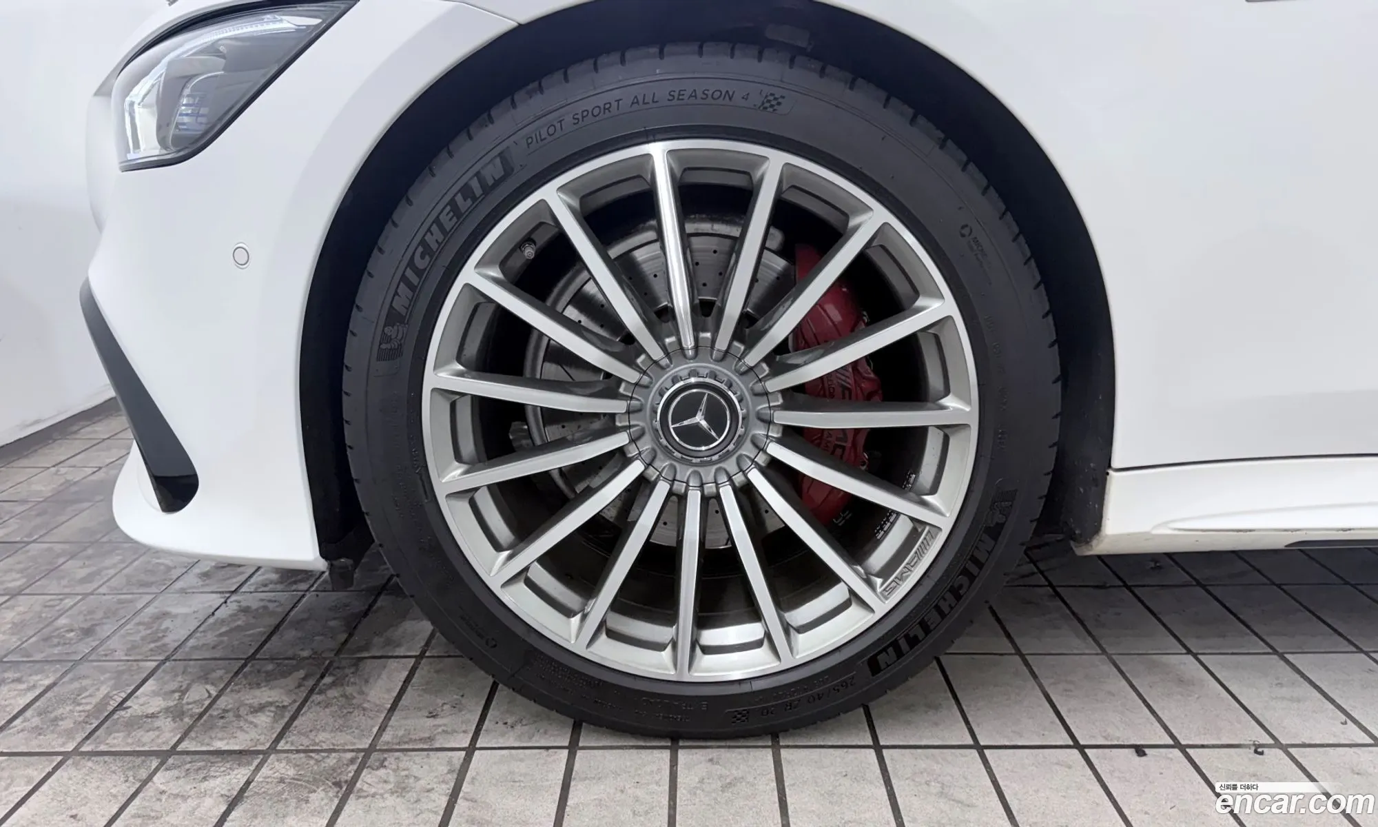 Mercedes-Benz AMG GT 2021 — 15