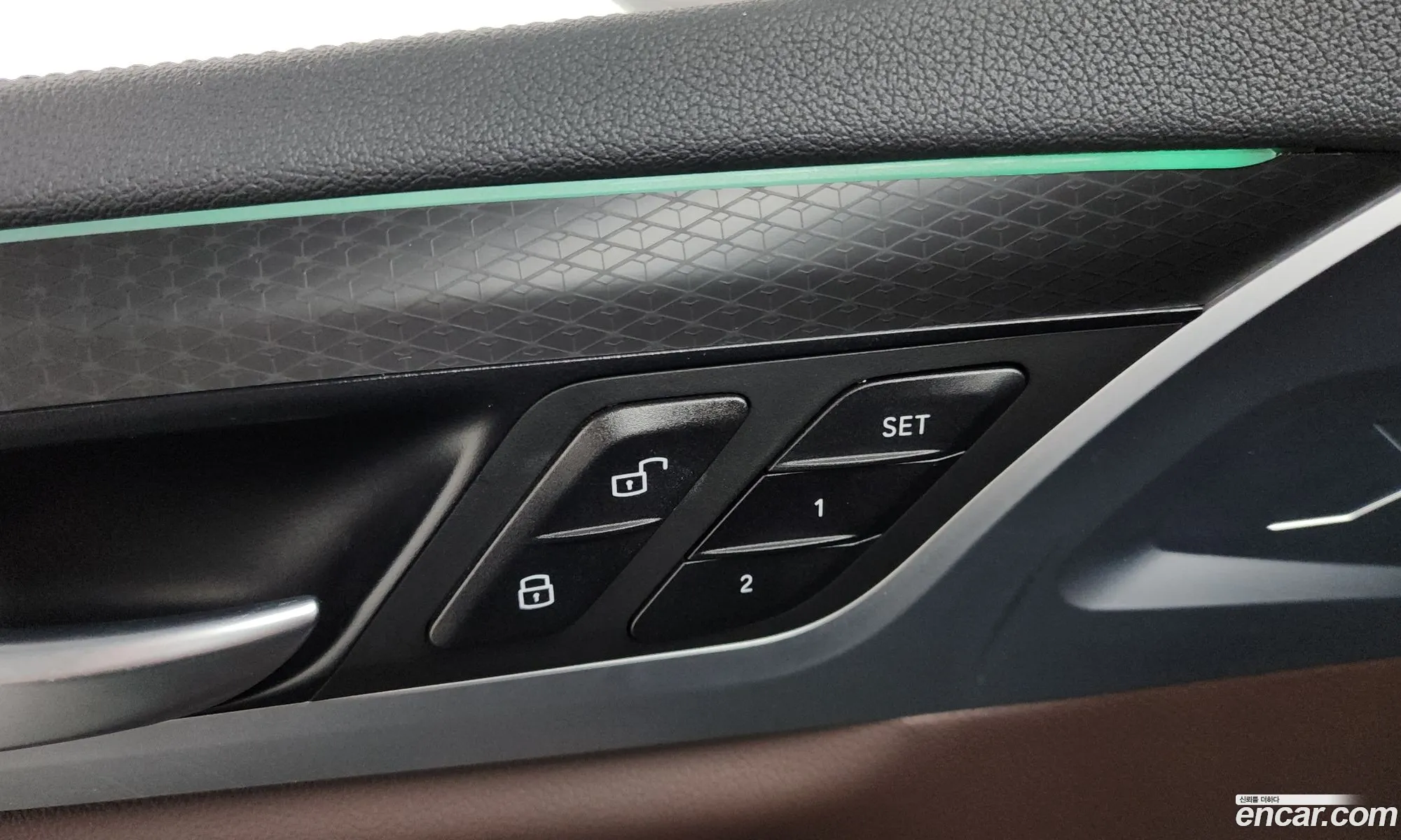 BMW X4 2020 WBAVJ9105L9B29826 — 34