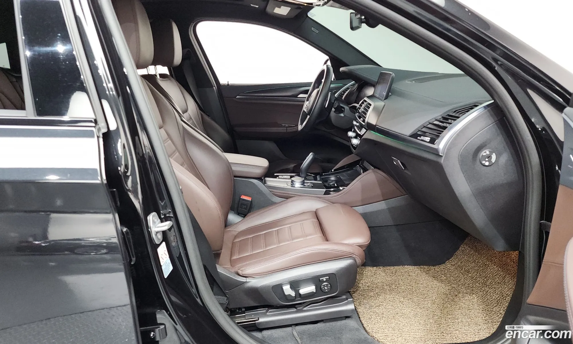 BMW X4 2020 WBAVJ9105L9B29826 — 15