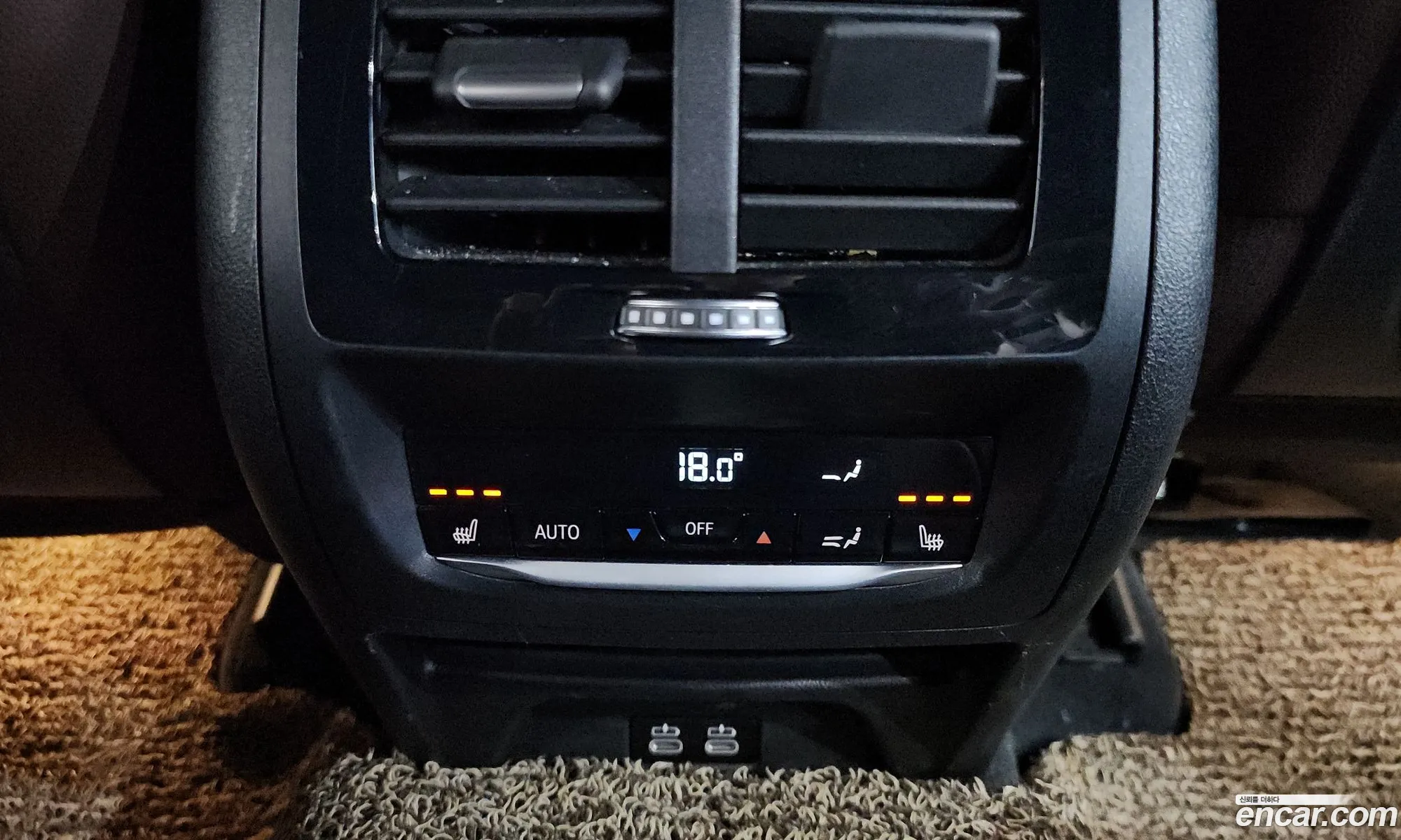 BMW X4 2020 WBAVJ9105L9B29826 — 29