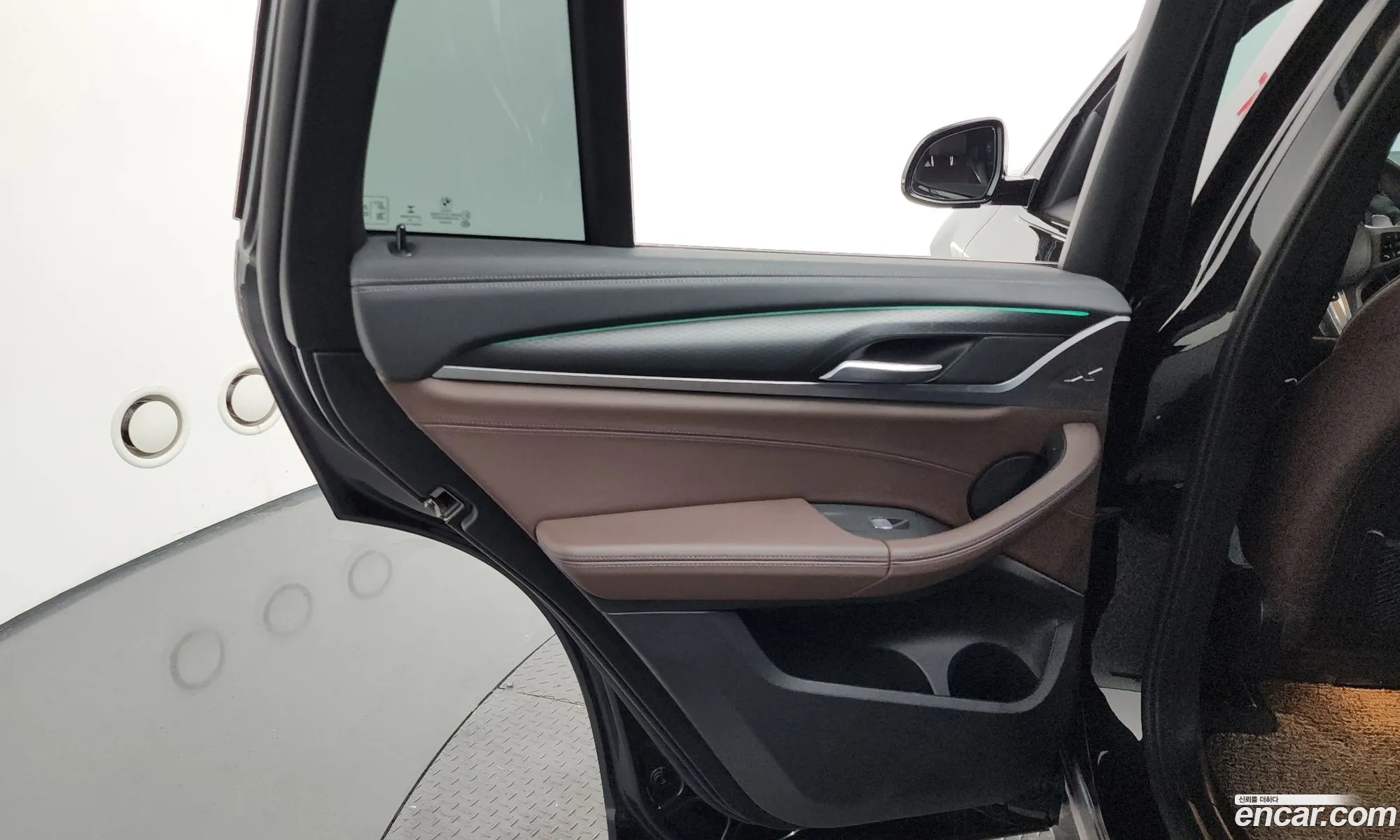 BMW X4 2020 WBAVJ9105L9B29826 — 12