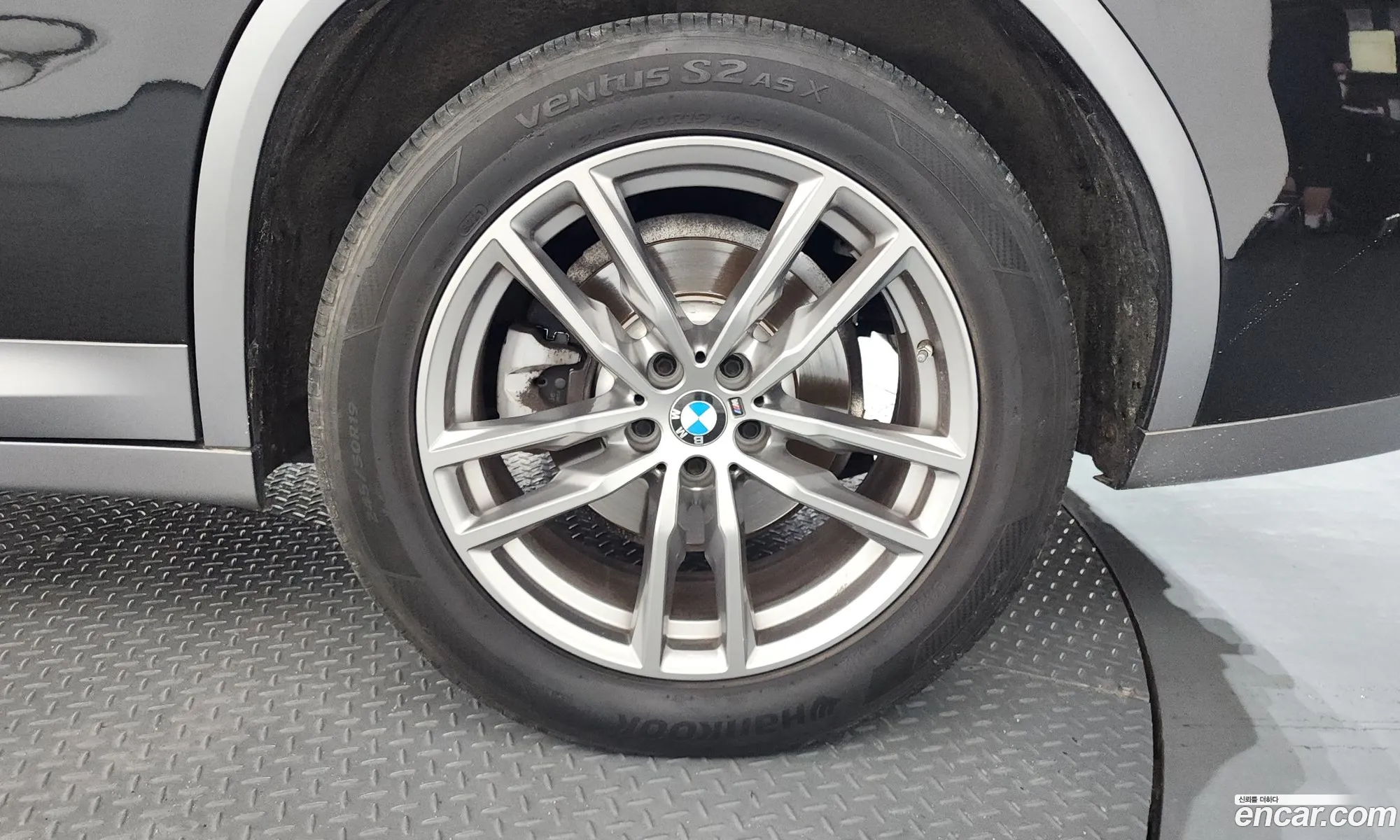 BMW X4 2020 WBAVJ9105L9B29826 — 7