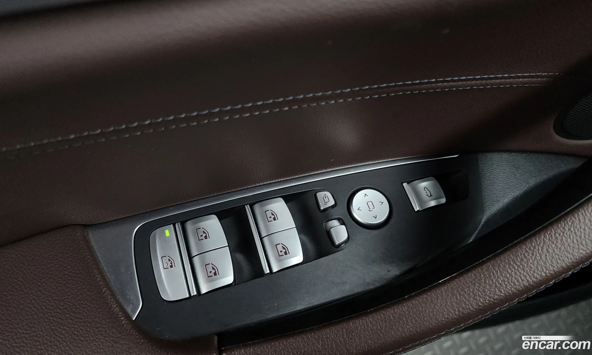 BMW X4 2020 WBAVJ9105L9B29826 — 11