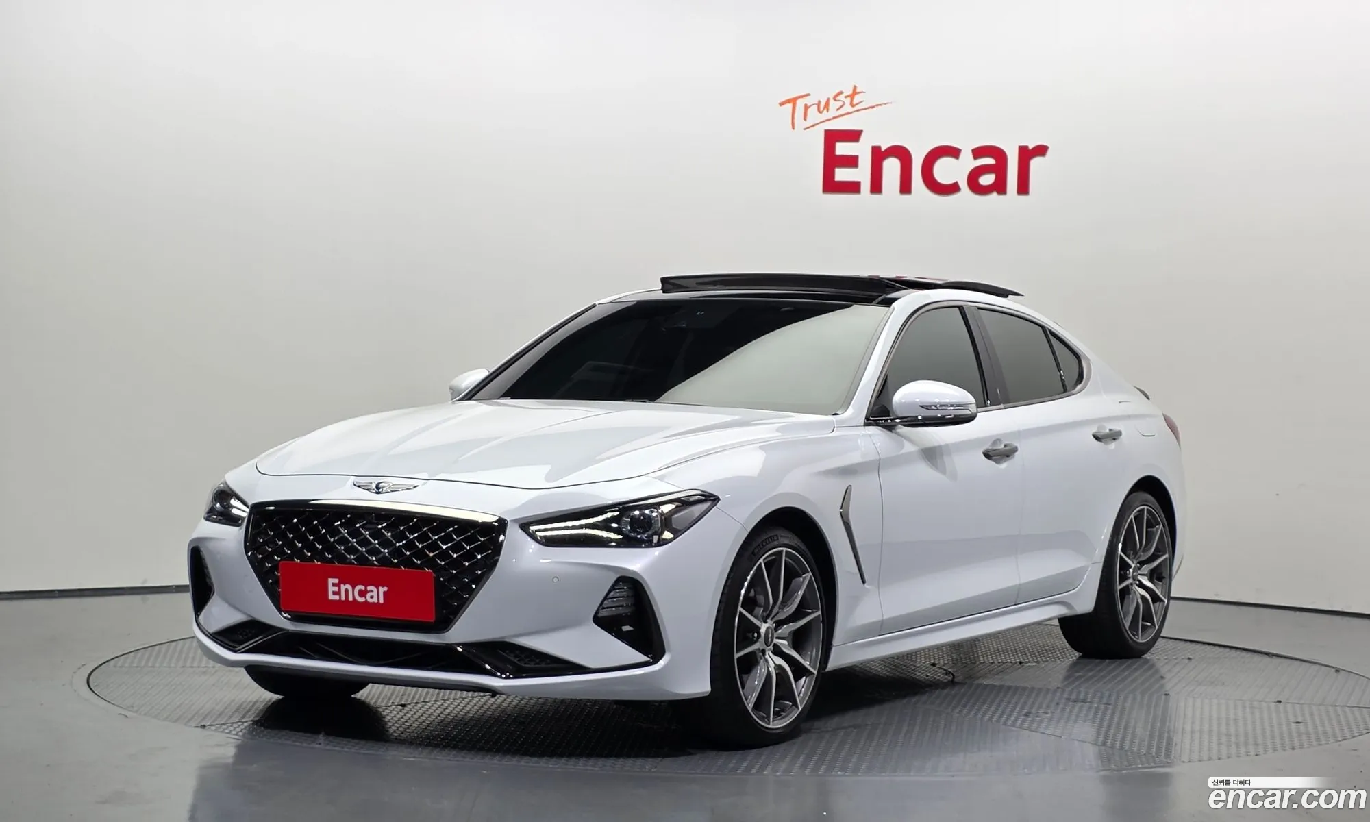 Genesis G70 2018 KMTG341ADJU009079 — 3