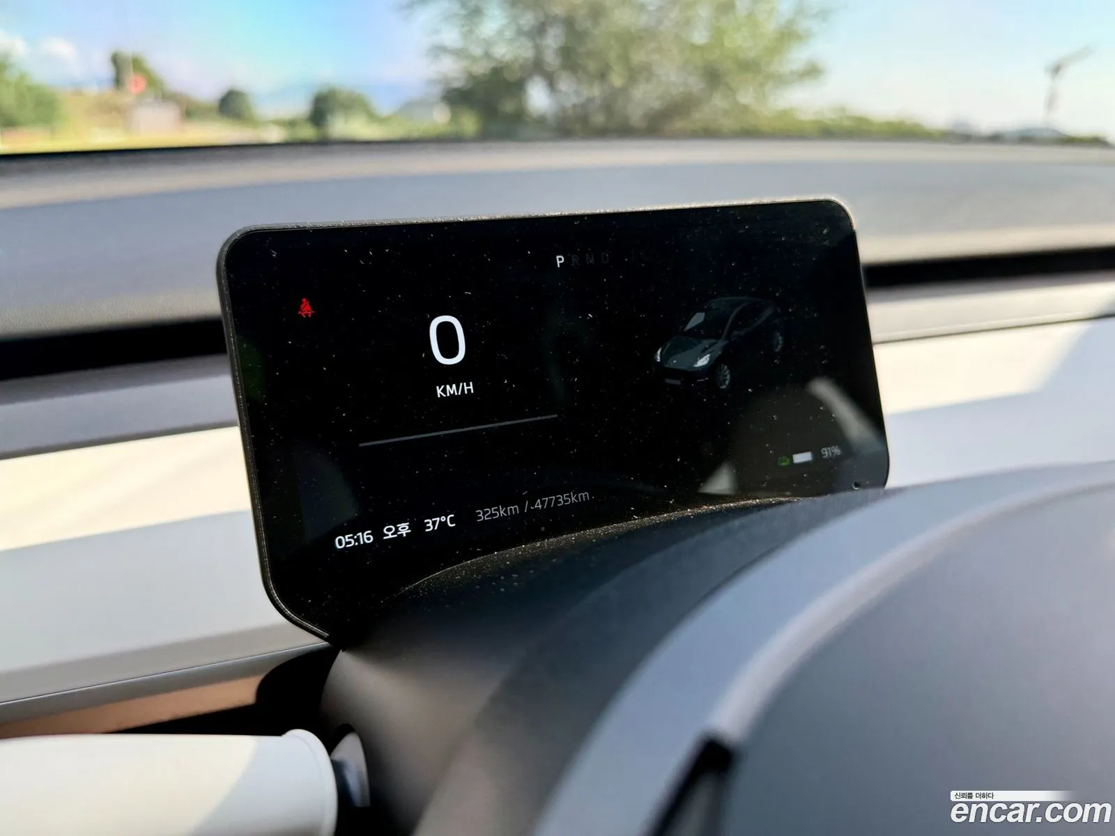 Tesla Model Y 2023 — 3