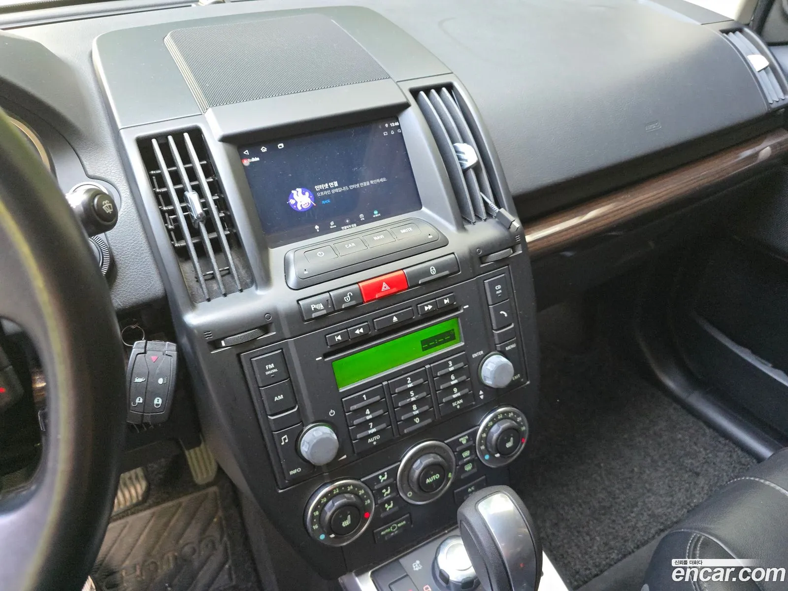 Land Rover Freelander 2 2011 — 12