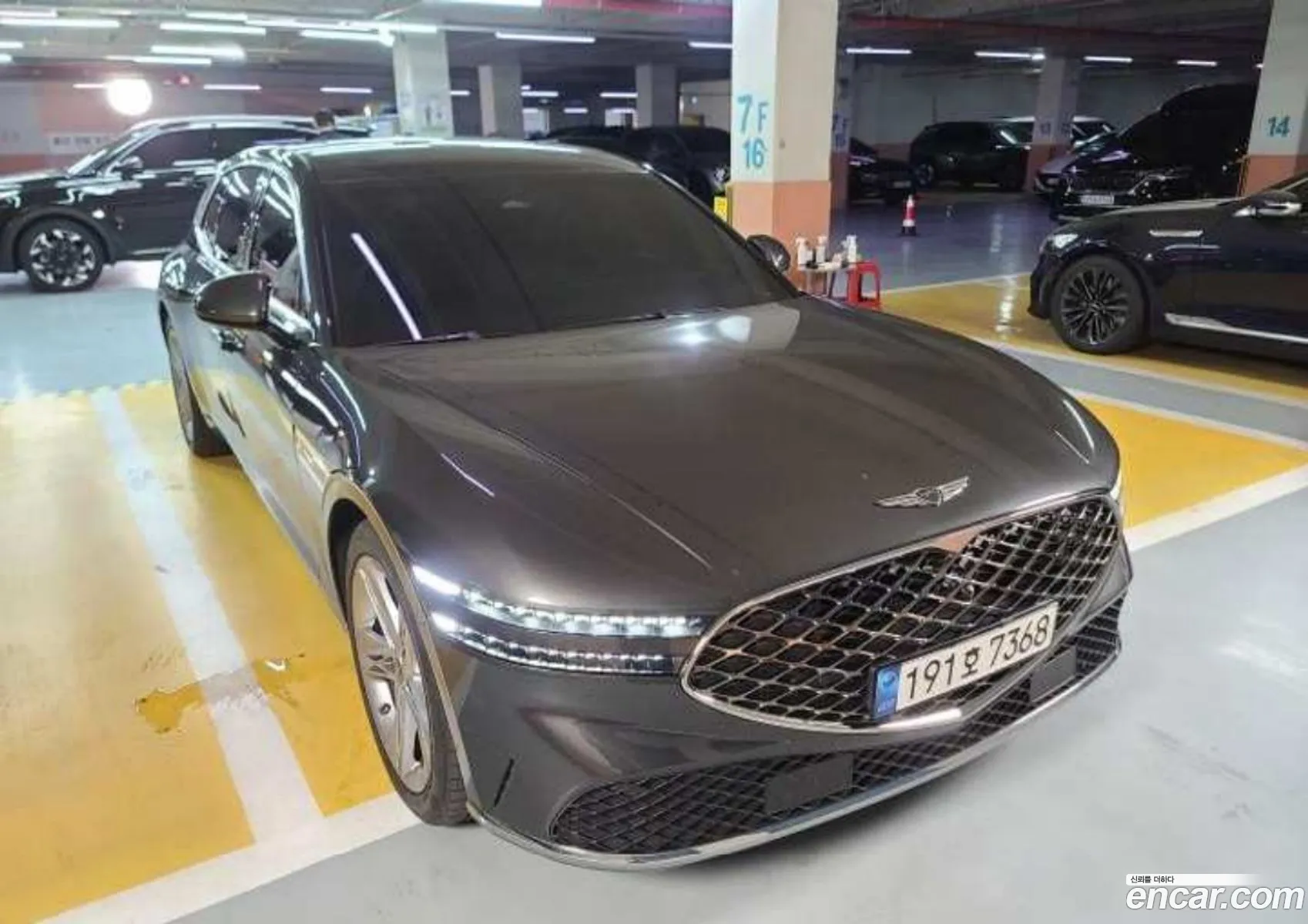 Genesis G90 2023 — 12