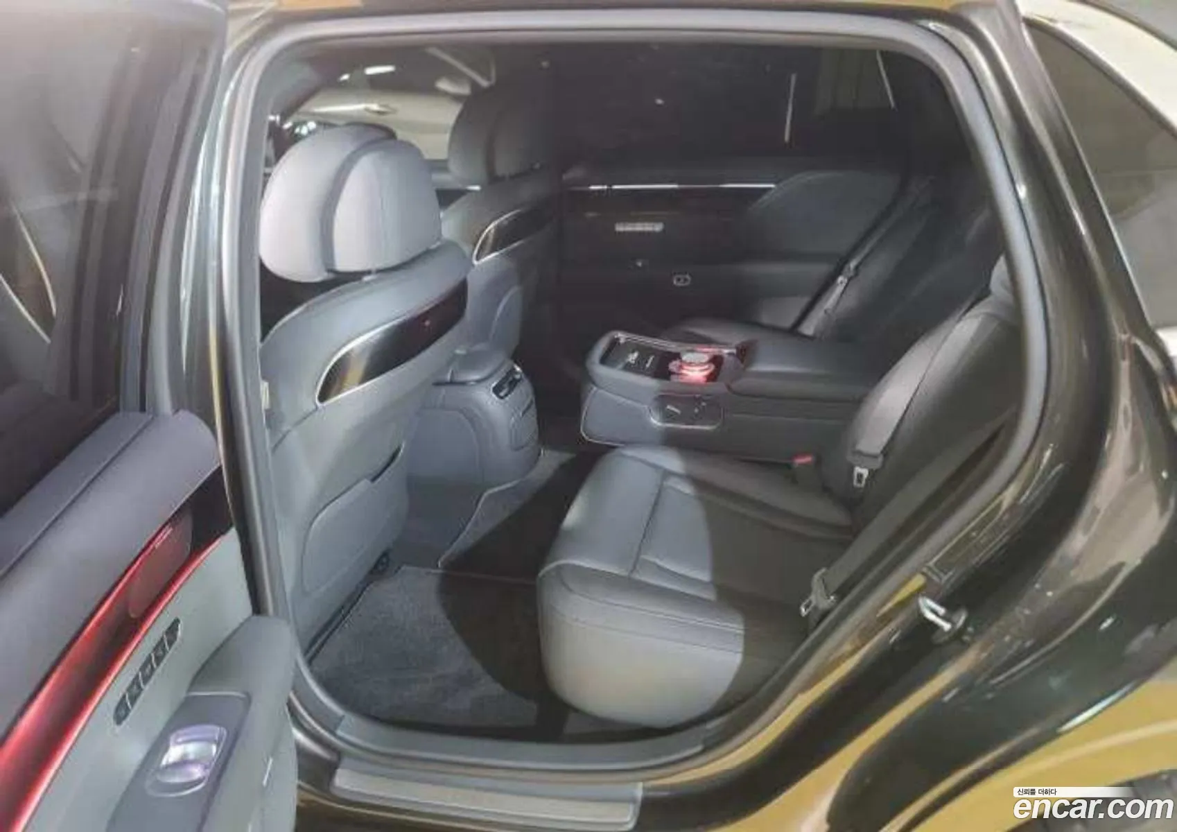 Genesis G90 2023 — 11