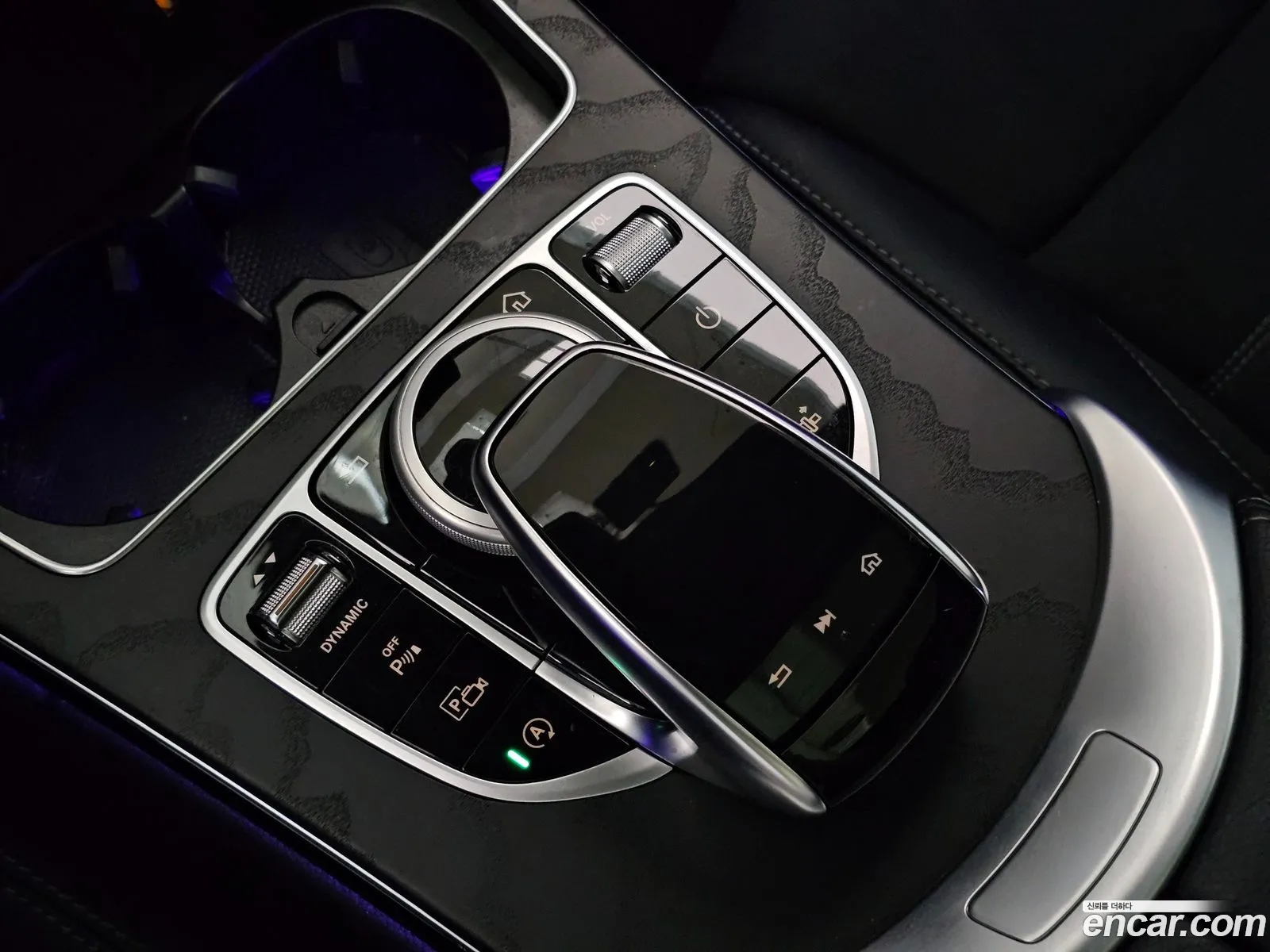 Mercedes-Benz C-Class W205 2023 — 18