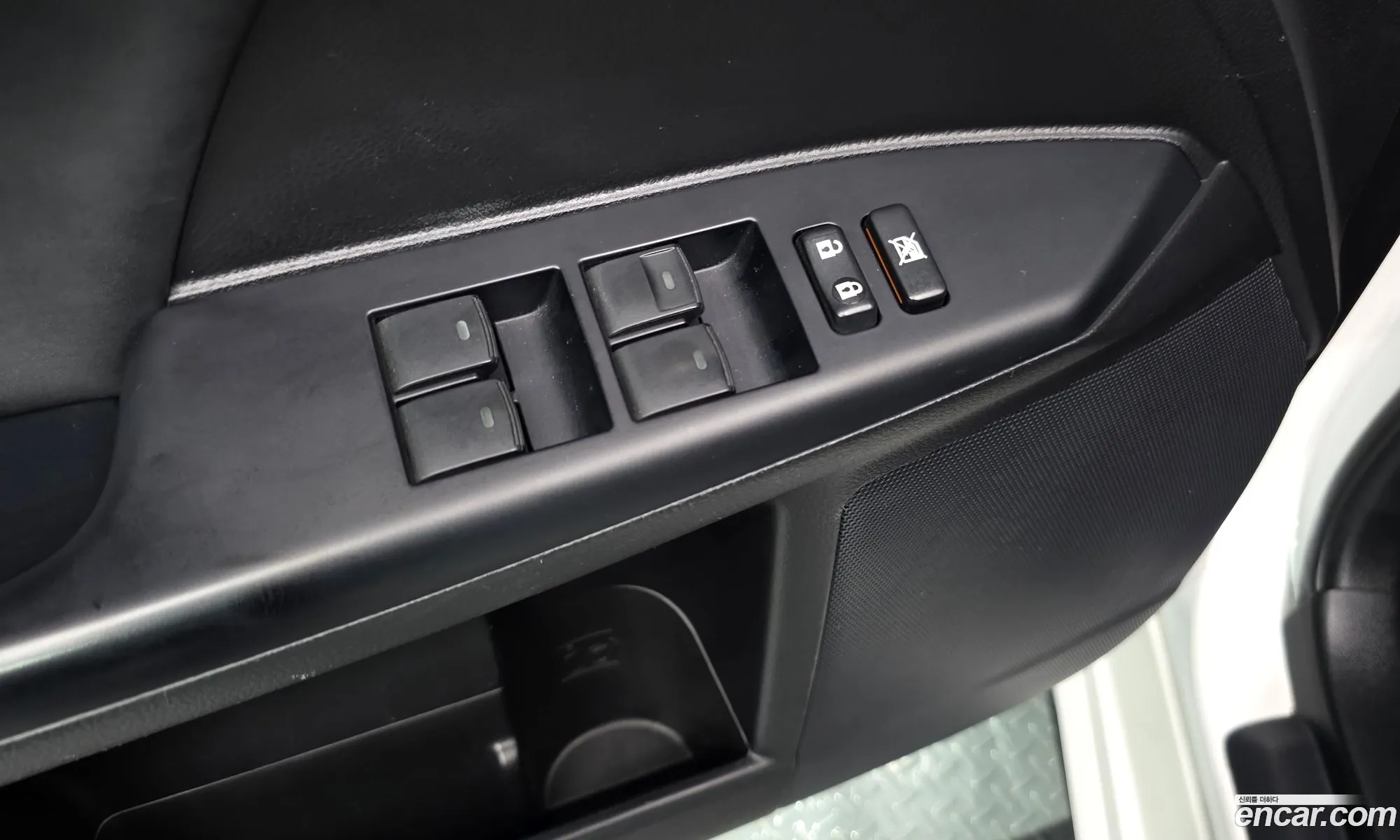 Lexus CT200h 2016 JTHKD5BH5G2274062 — 10