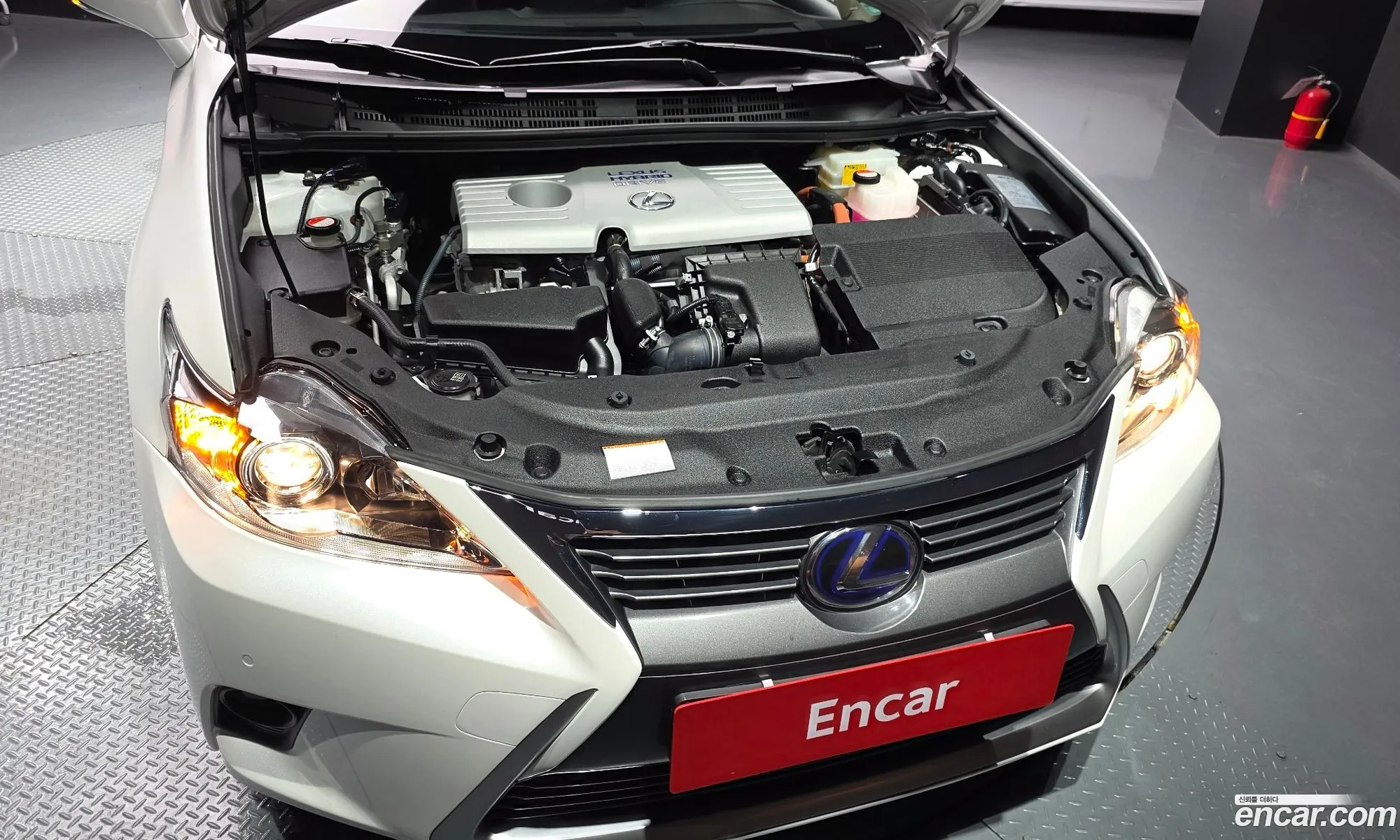 Lexus CT200h 2016 JTHKD5BH5G2274062 — 18