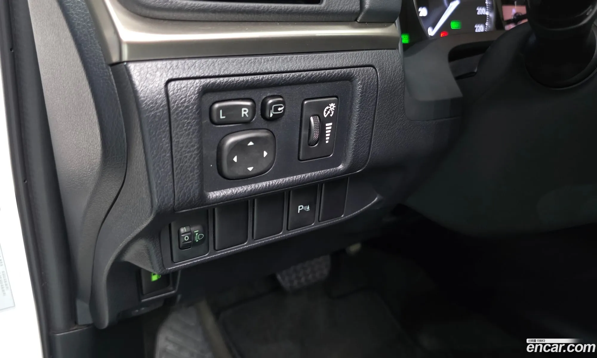 Lexus CT200h 2016 JTHKD5BH5G2274062 — 6