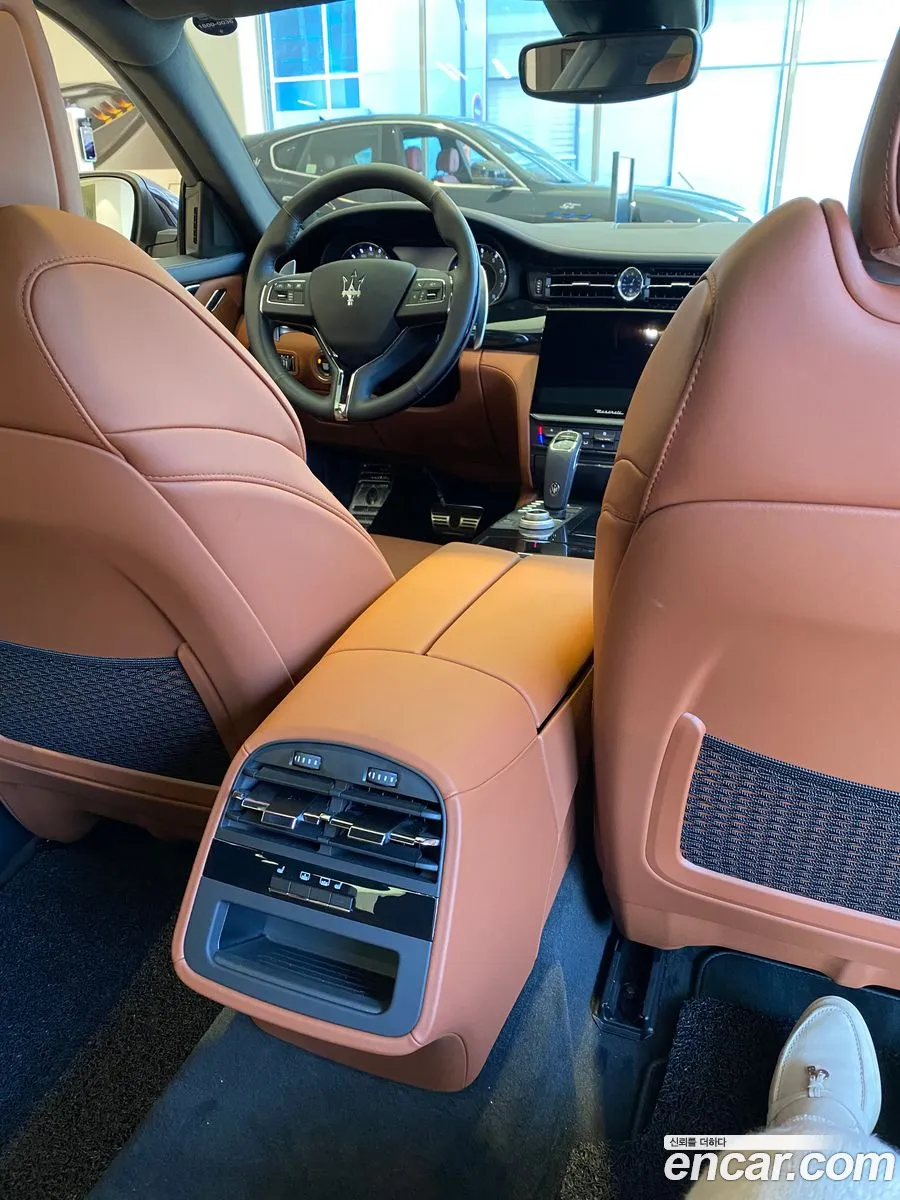 Maserati Quattroporte