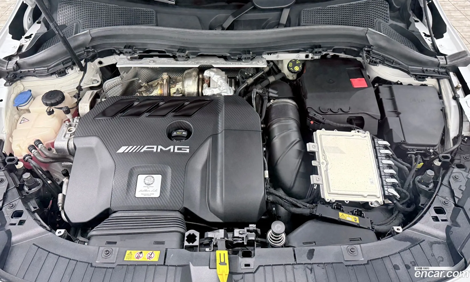 Mercedes-Benz GLA-Class H247 2022 — 11